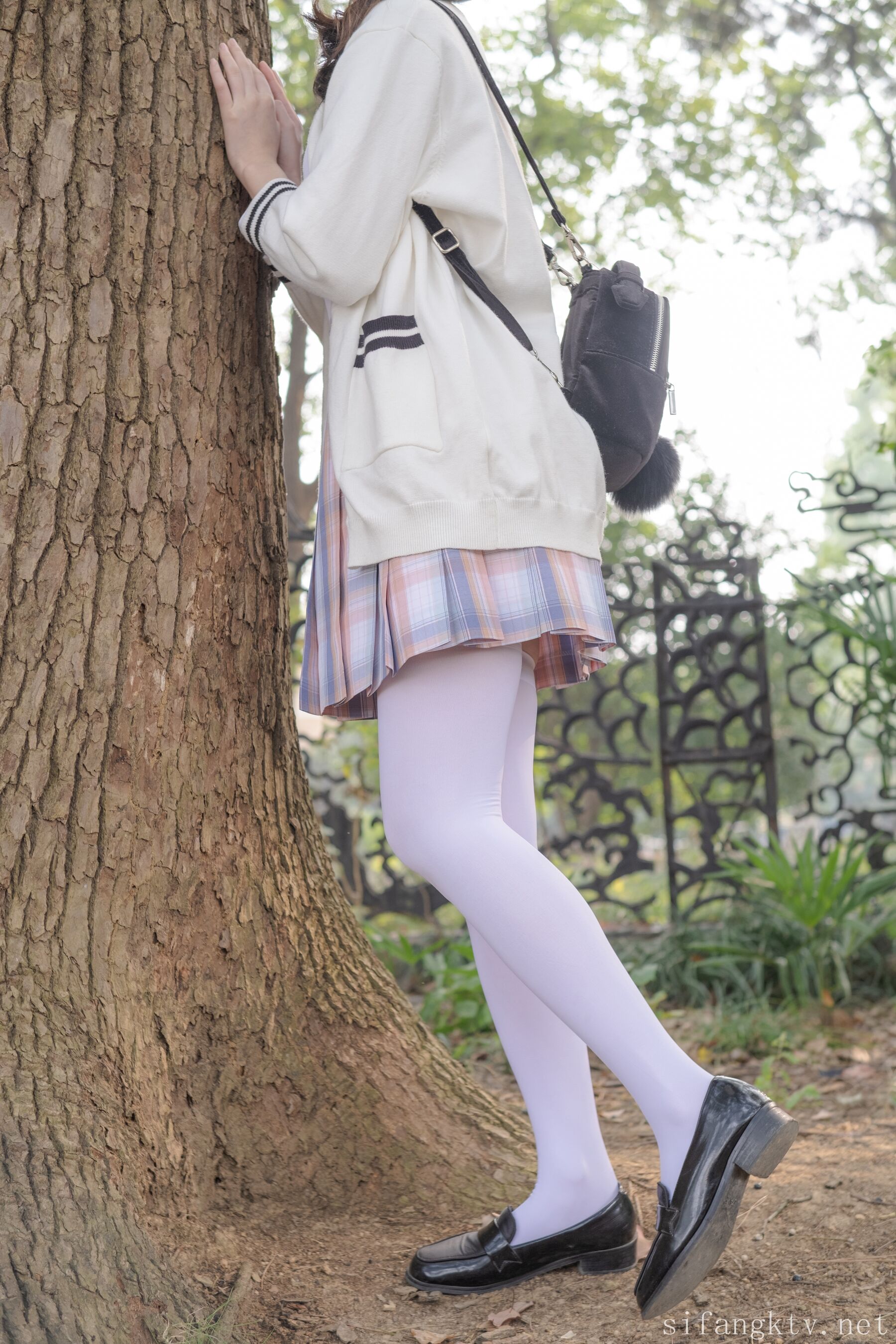 小七《户外JK》 | Page 3