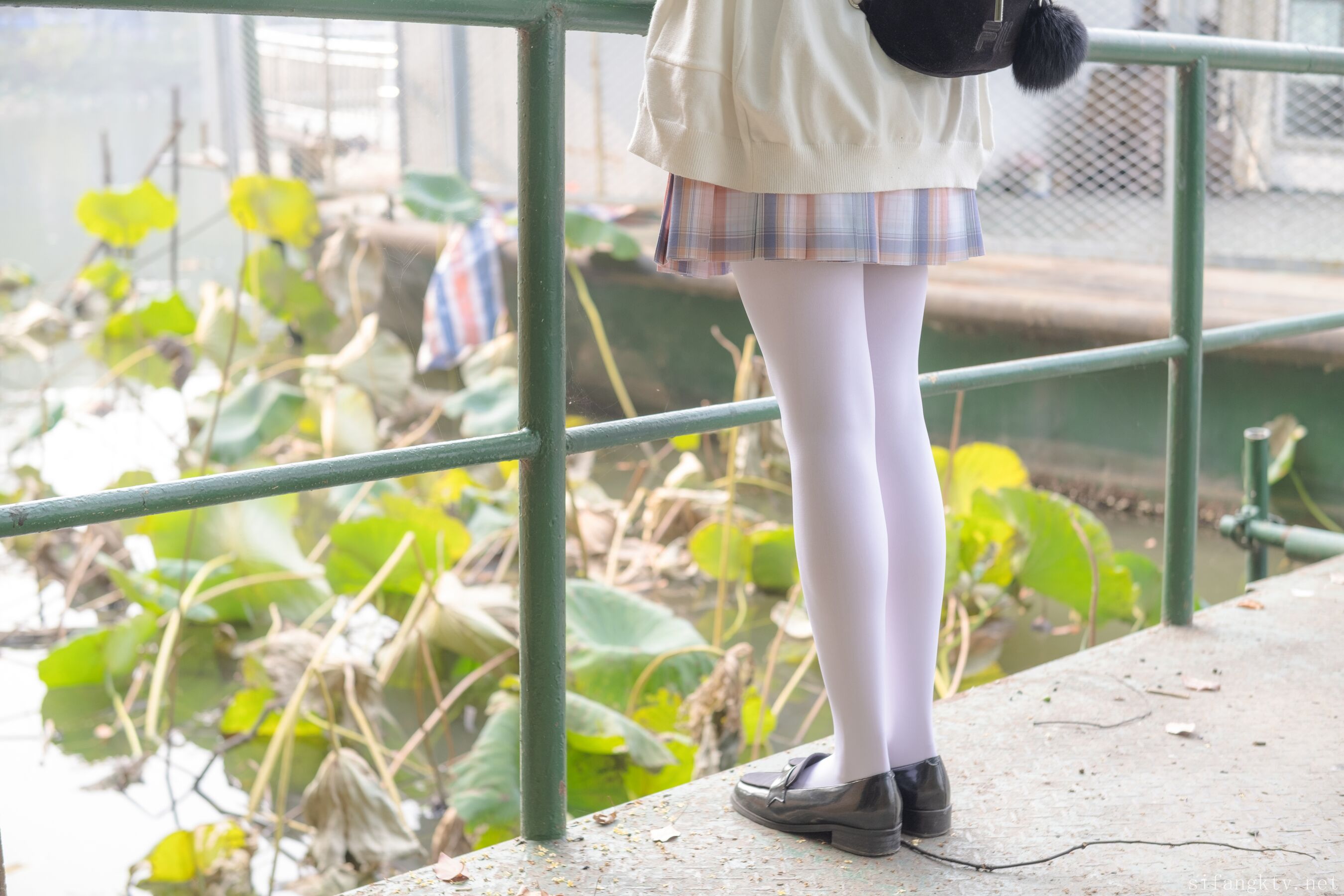 小七《户外JK》