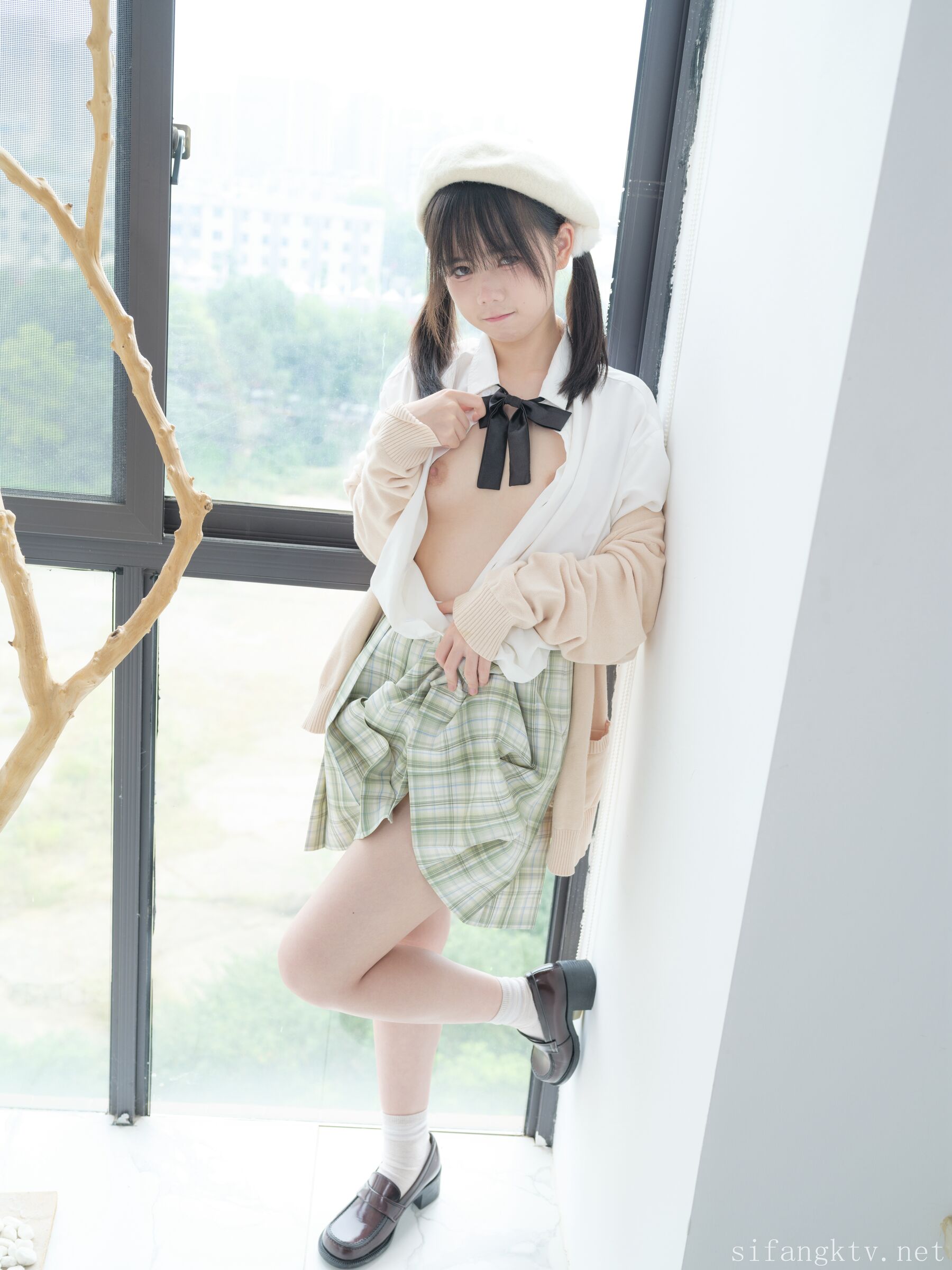 小鱼《假阳具》 | Page 5