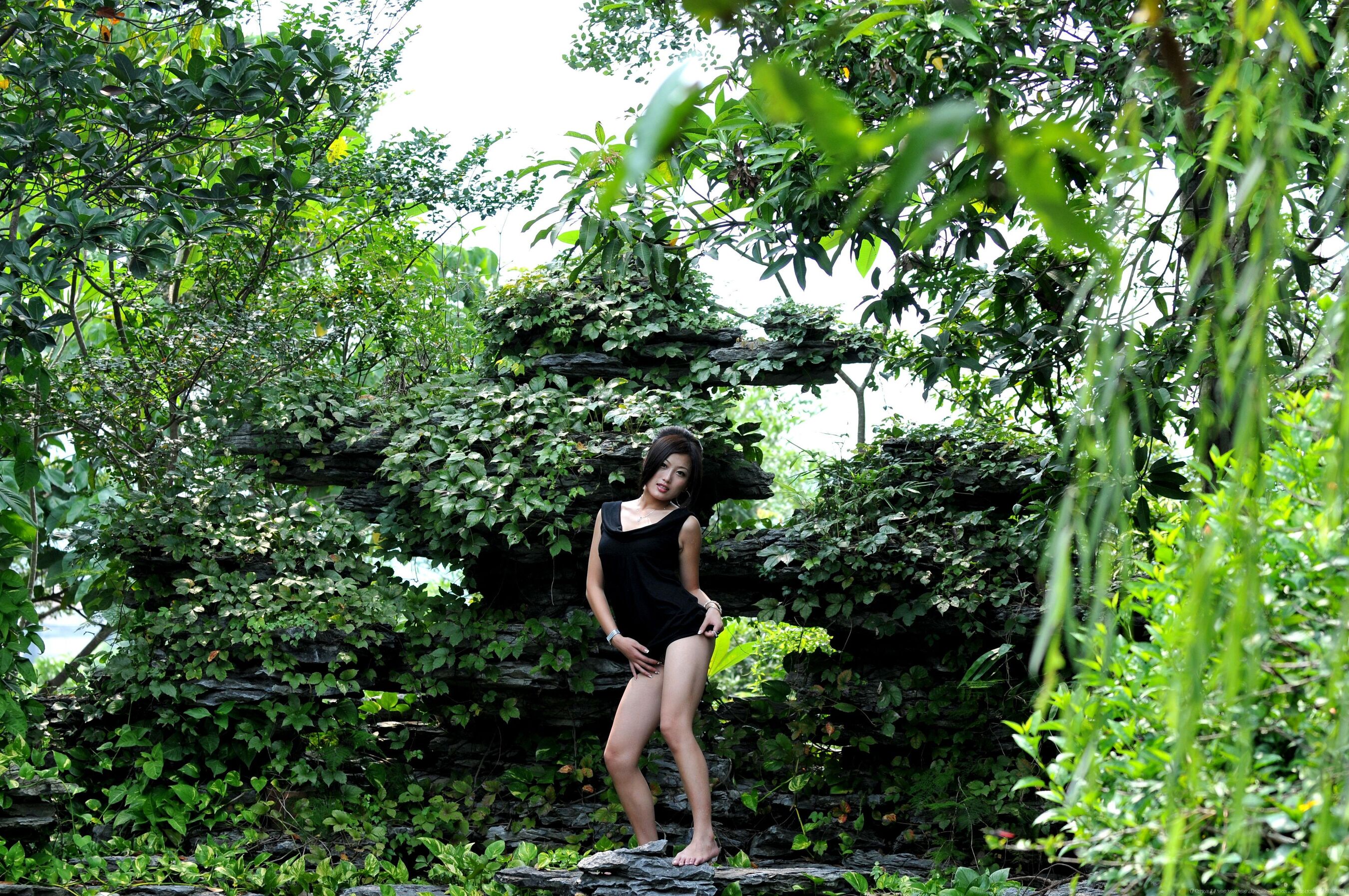 国模戴娜&蕊蕊人体私拍套图 | Page 2