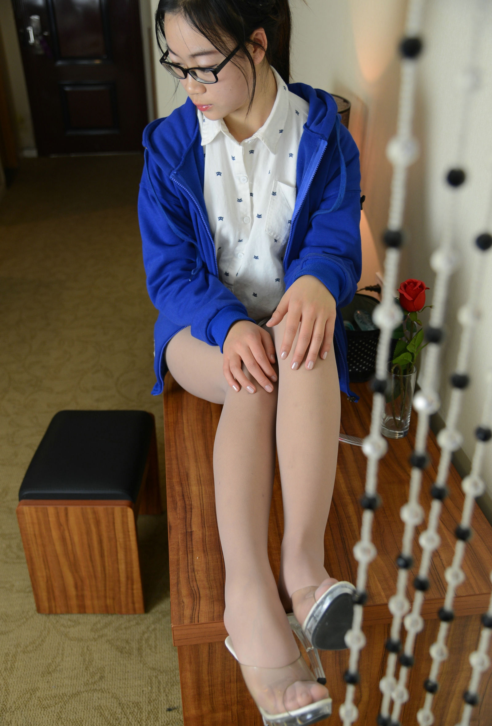 国模欣欣大尺度人体私拍套图 | Page 5