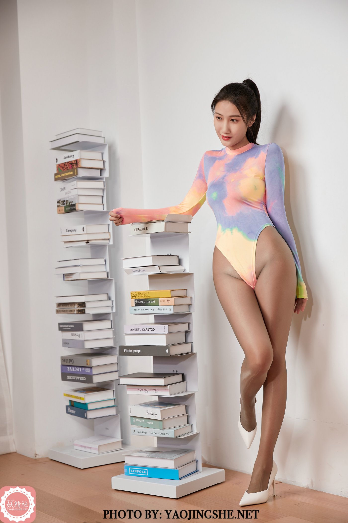 思文《 炫彩高叉》