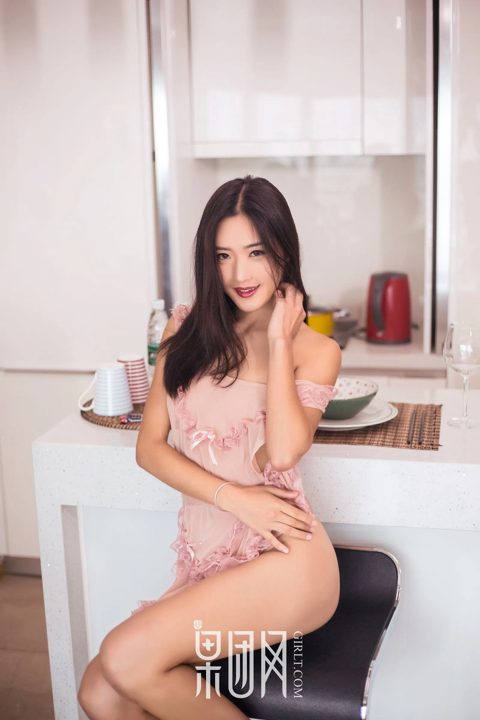 Vol. 013 周琰琳LIN | Page 4