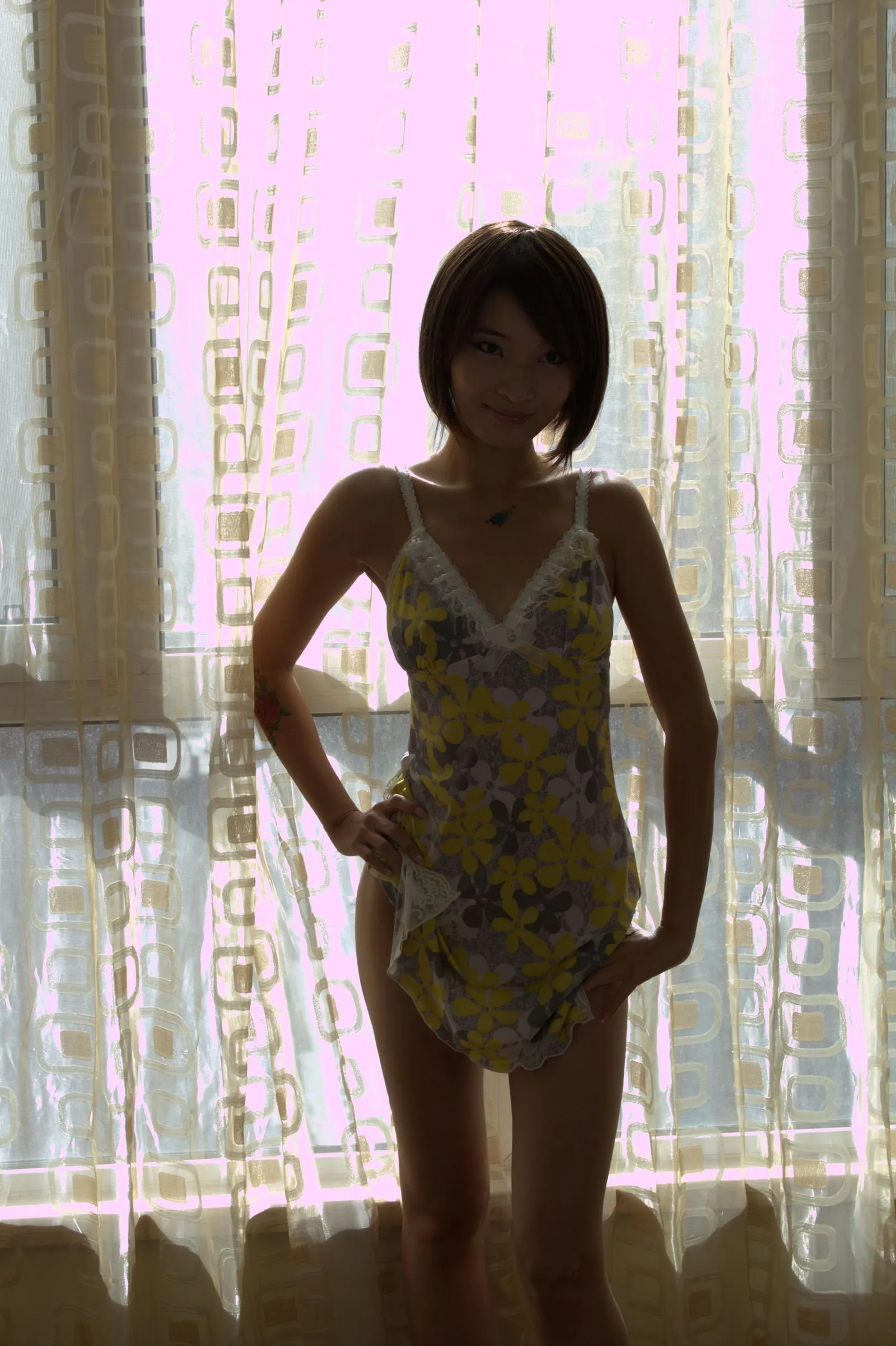 国模紫狐狸大尺度人体私拍套图 | Page 2