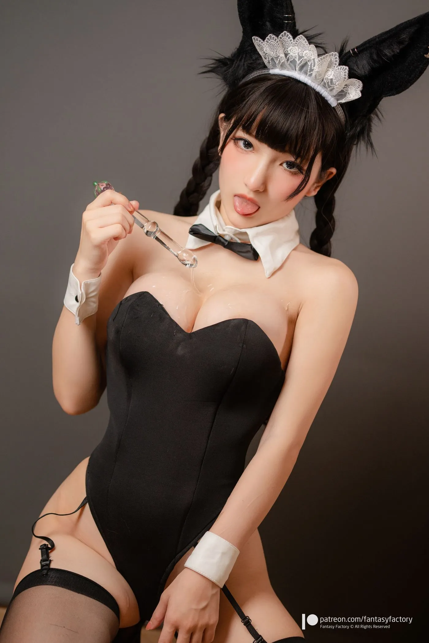 小丁Ding《Bunny girl Maid》