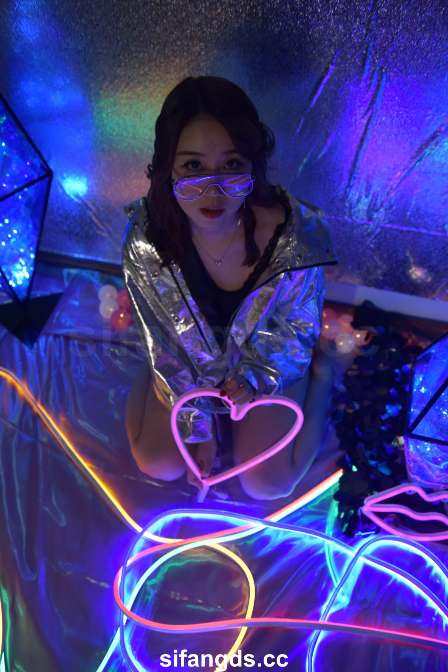 国模小兔人体私拍套图 | Page 5