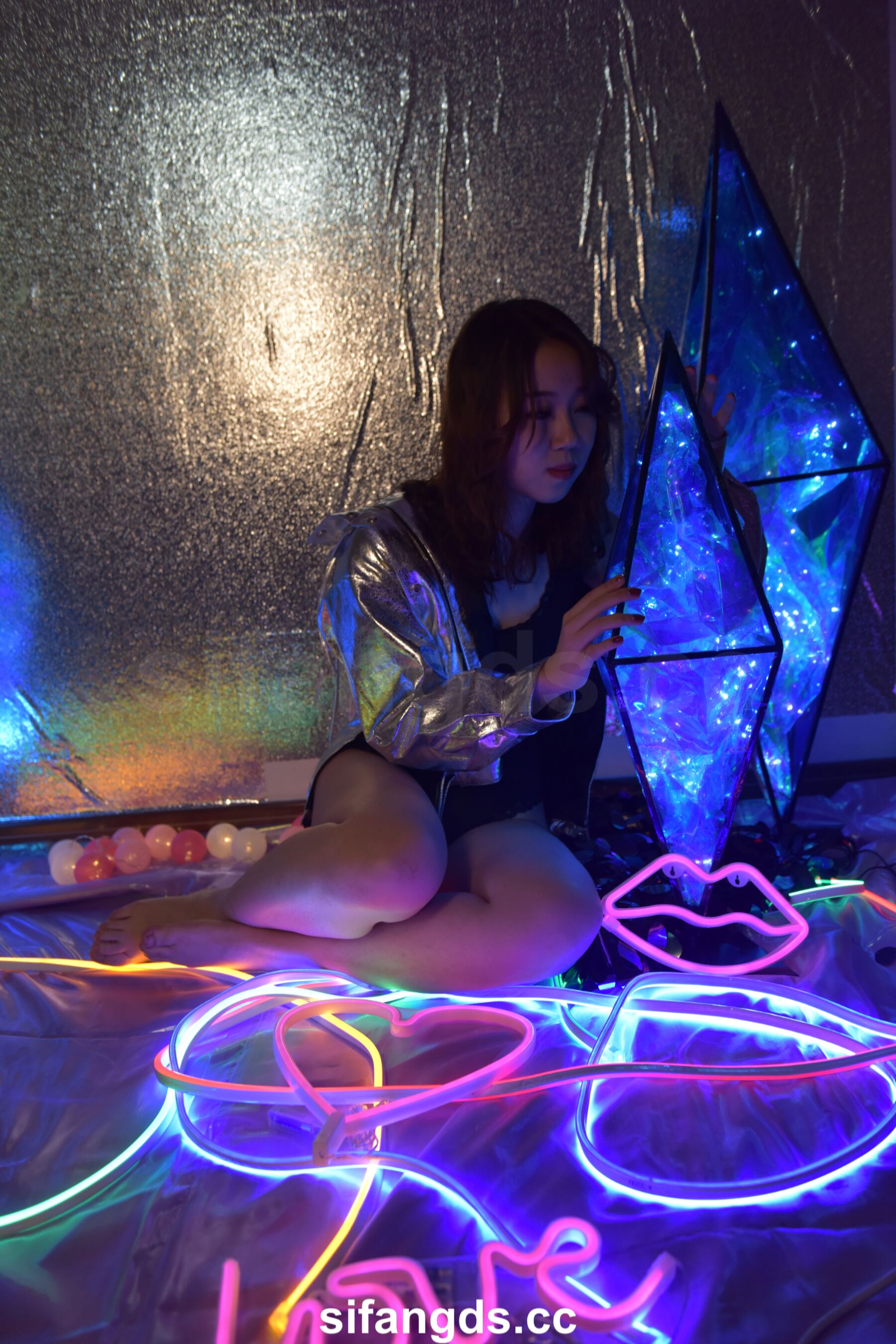 国模小兔人体私拍套图 | Page 3