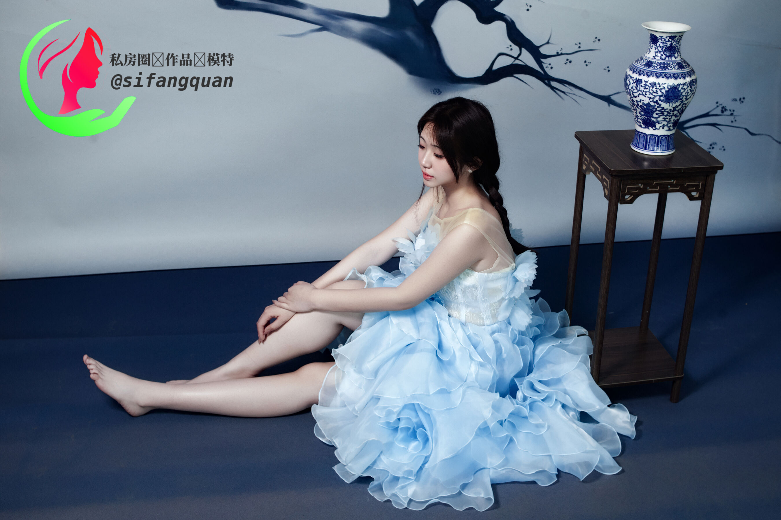 国模大一学妹人体私拍套图 | Page 4