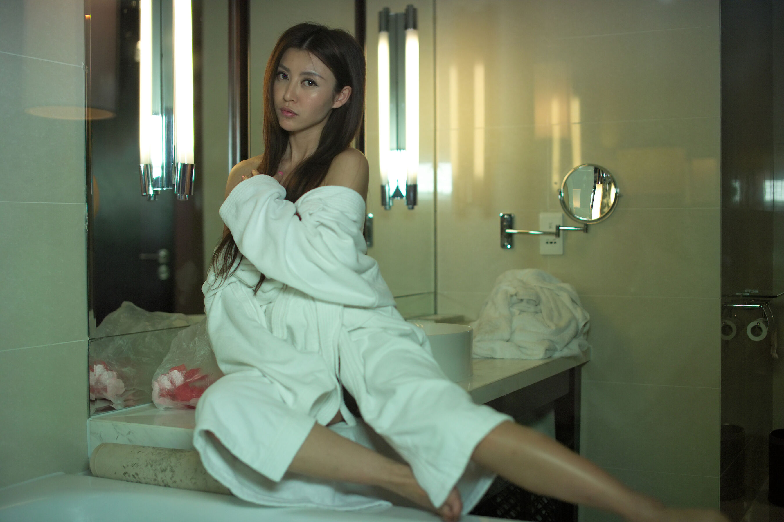 国模林文新（林文馨）人体私拍套图