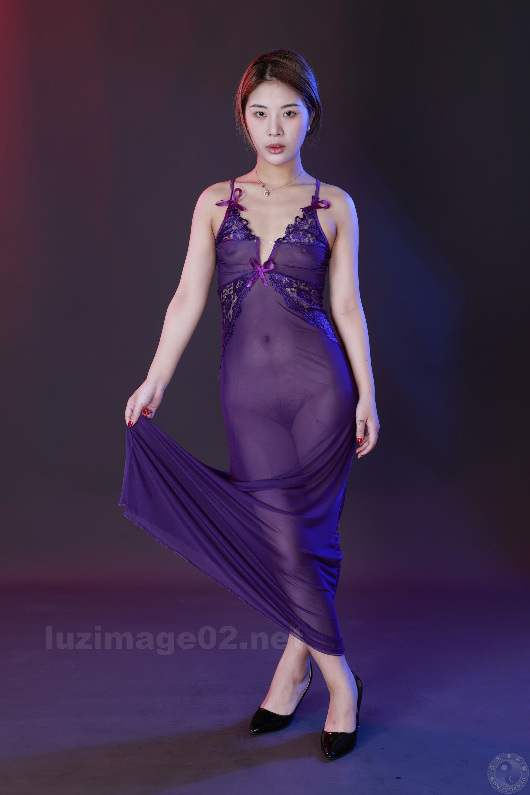 国模小格人体私拍套图 | Page 3