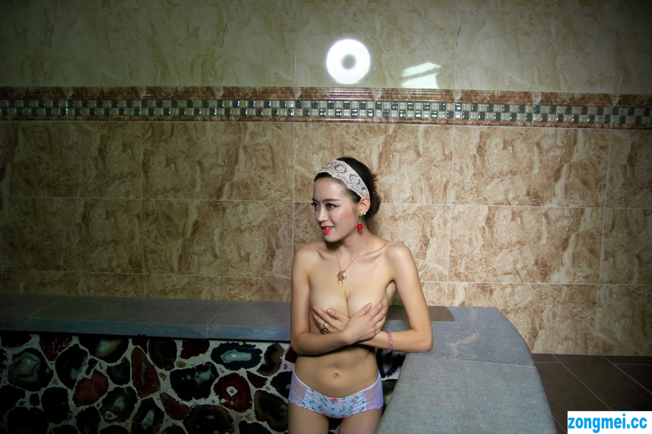 国模潘春辉性感写真套图 | Page 4