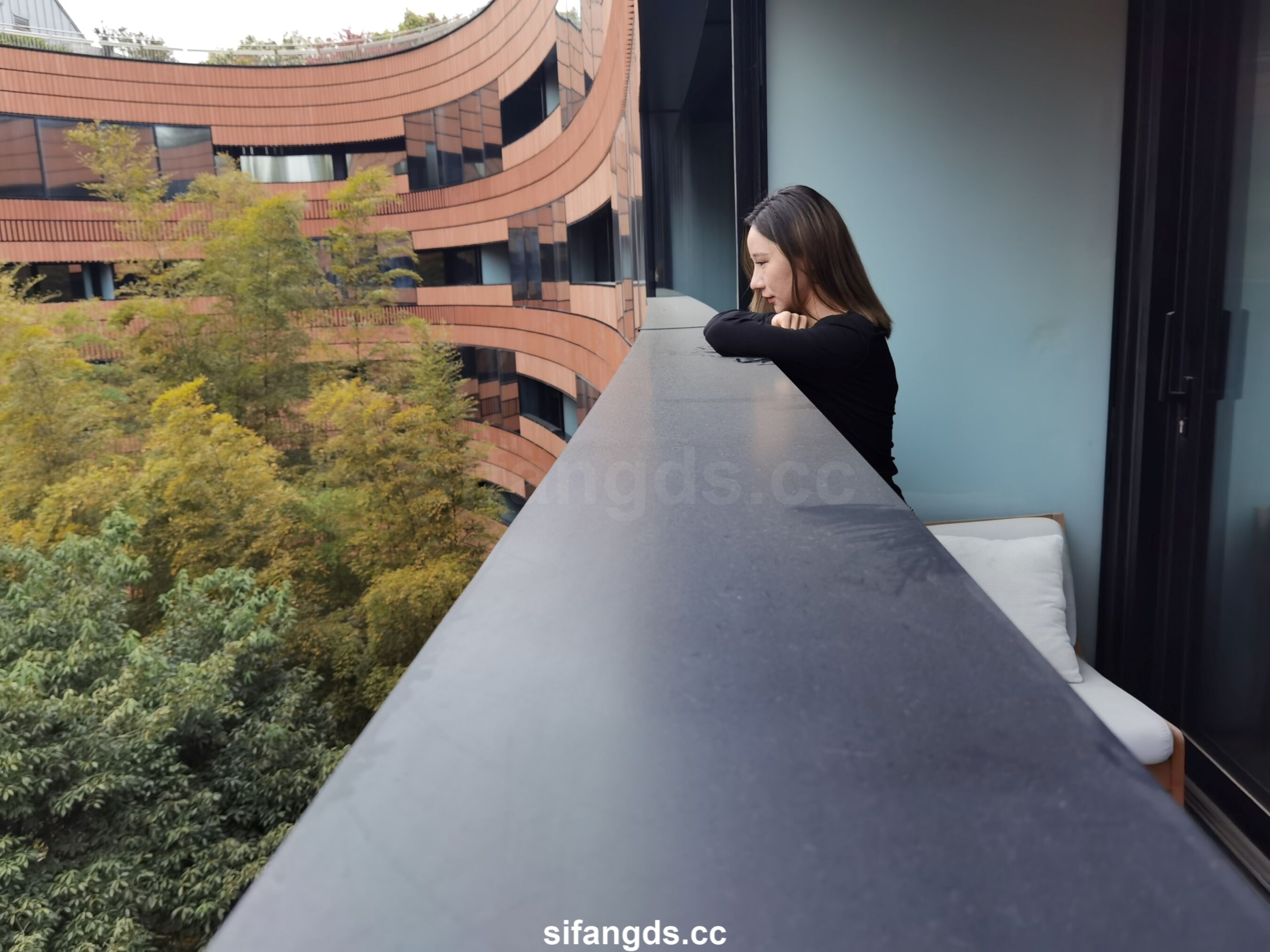 国模子义大尺度性爱人体私拍套图 | Page 4