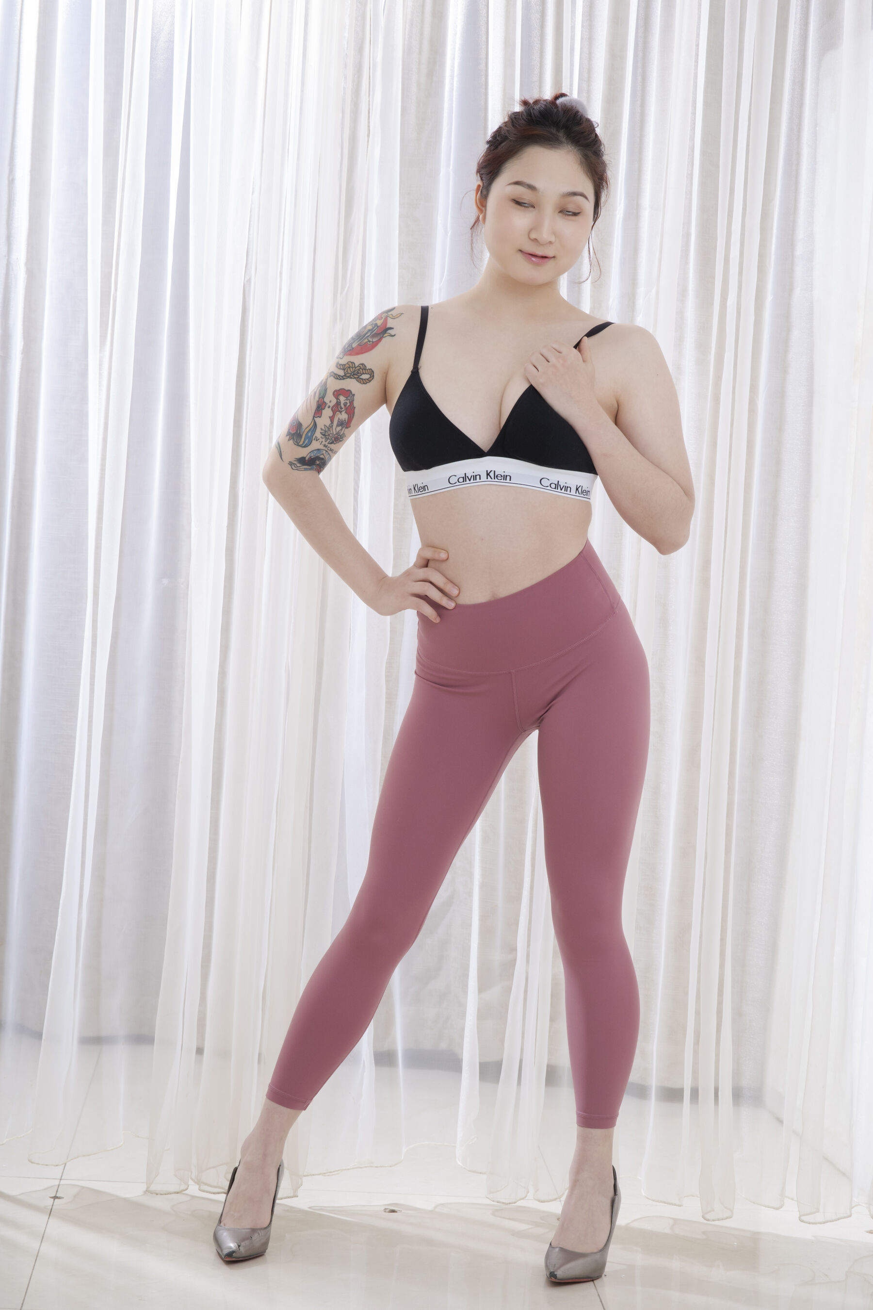 国模林玲大尺度人体私拍套图 | Page 2