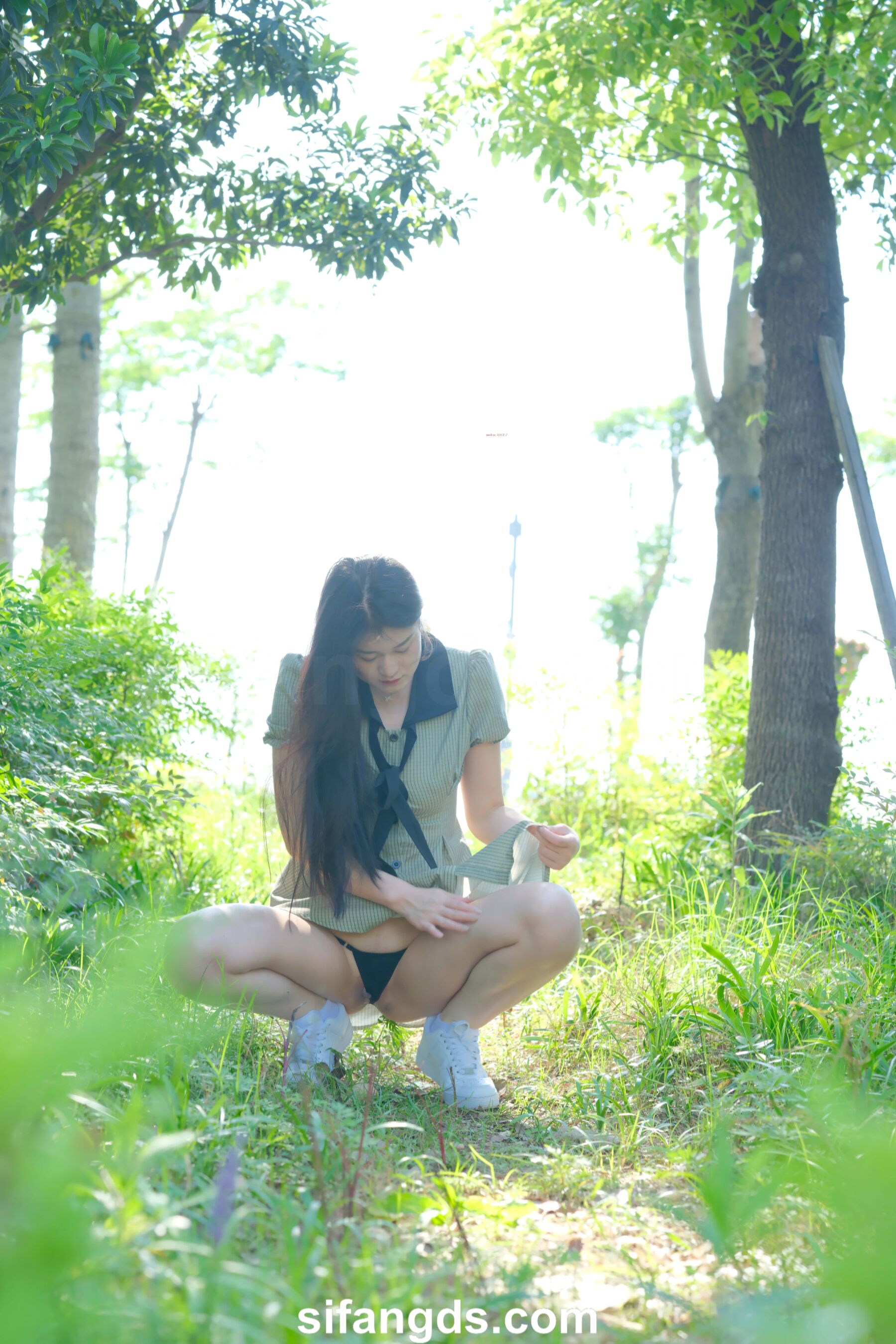 国模南栅大尺度人体私拍套图 | Page 2