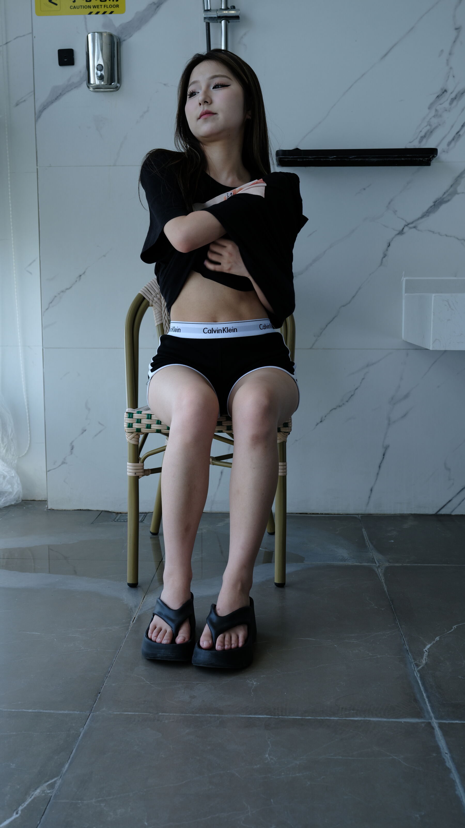 国模海大尺度人体私拍套图 | Page 2