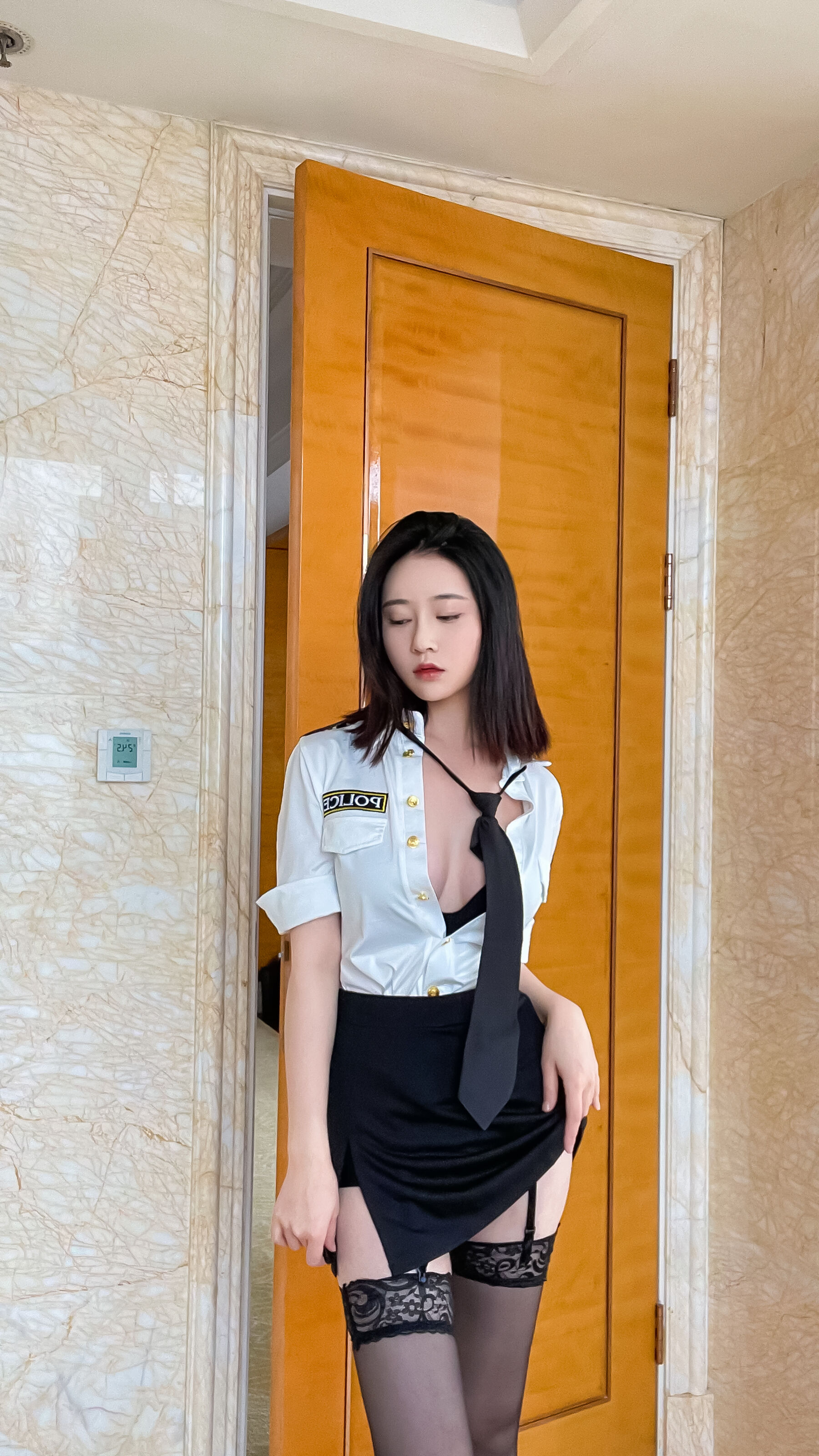 年年《涩女警》 | Page 2