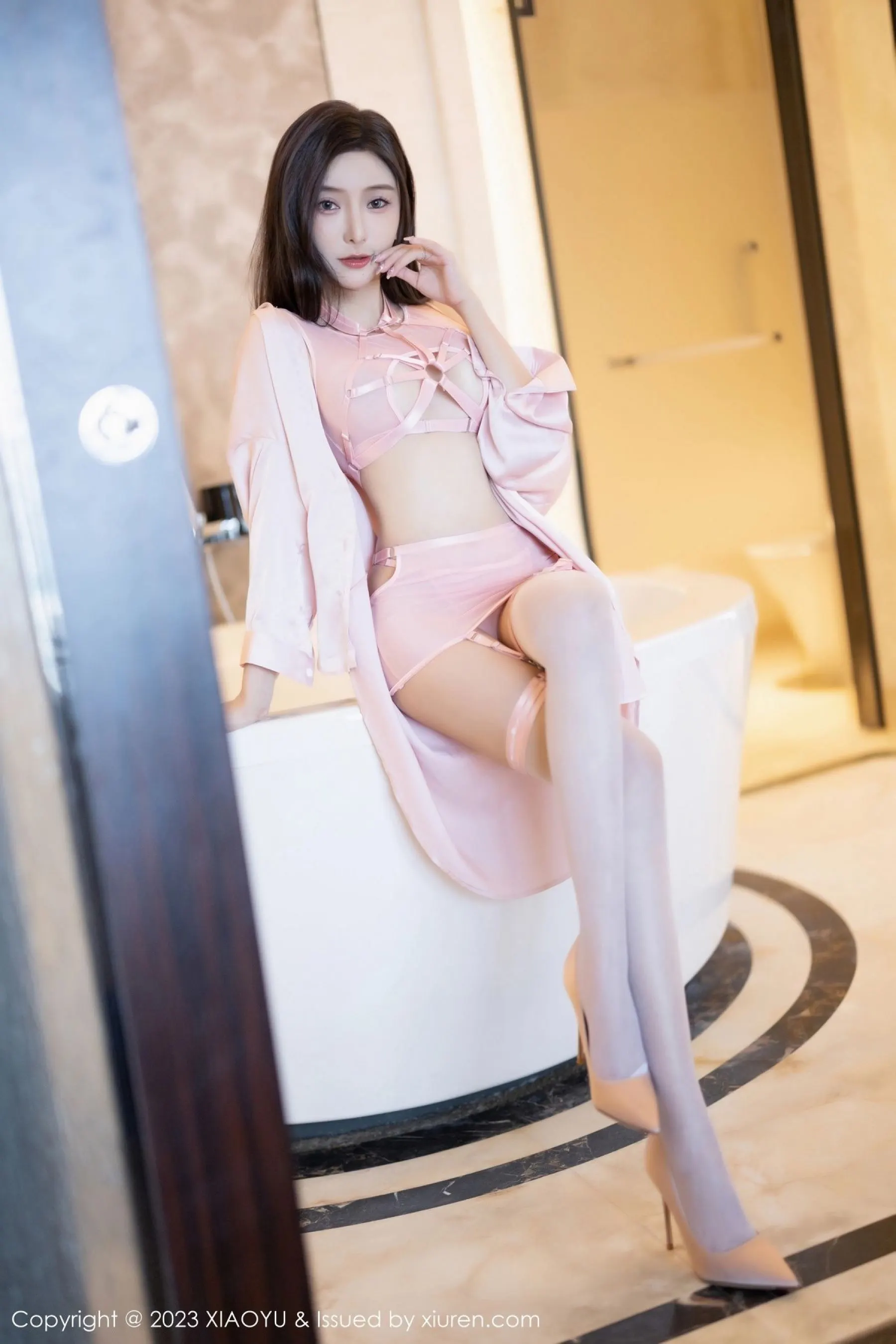 Vol. 1040 王馨瑶yanni | Page 2