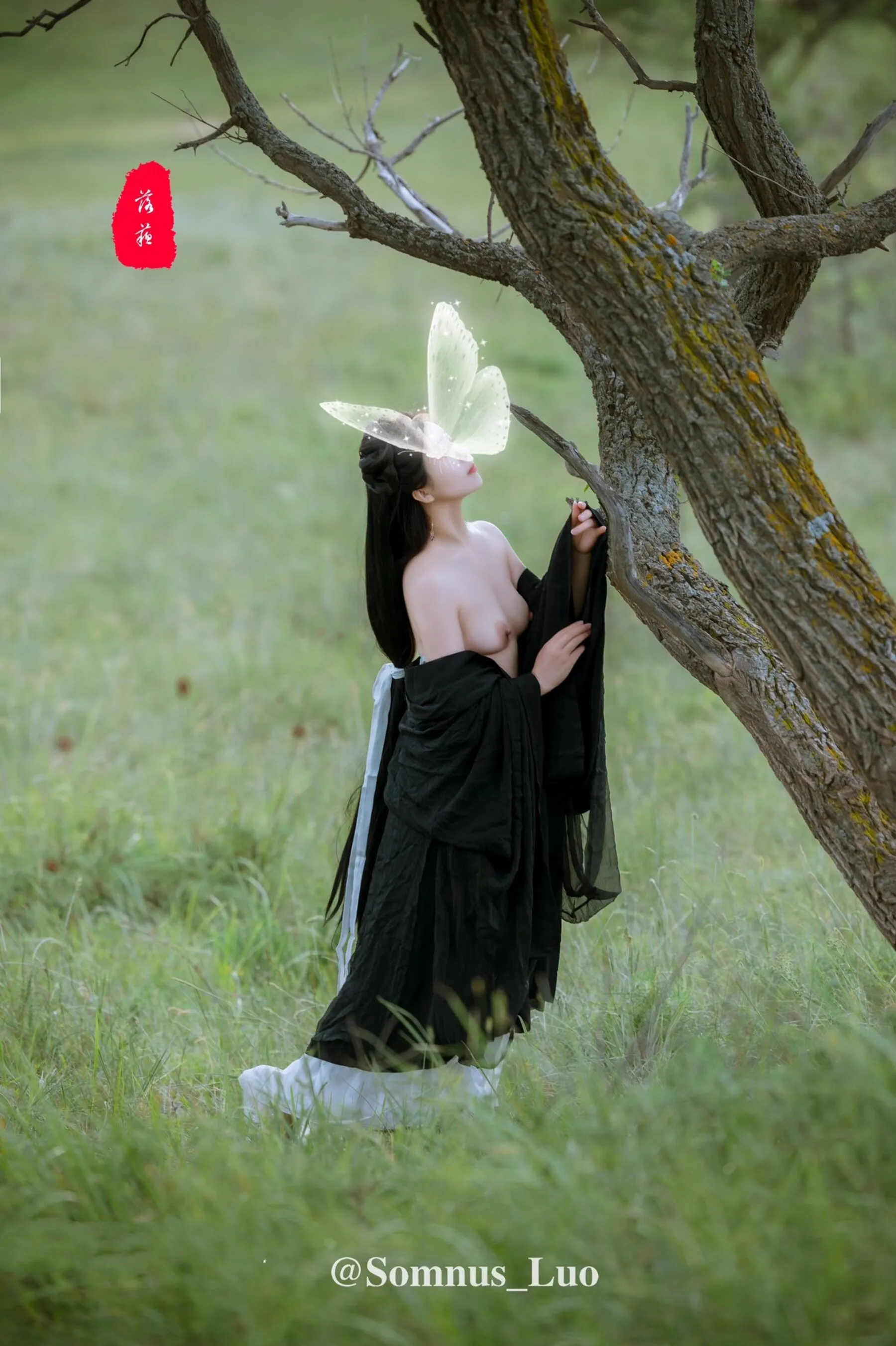 国模落苏人体私拍套图