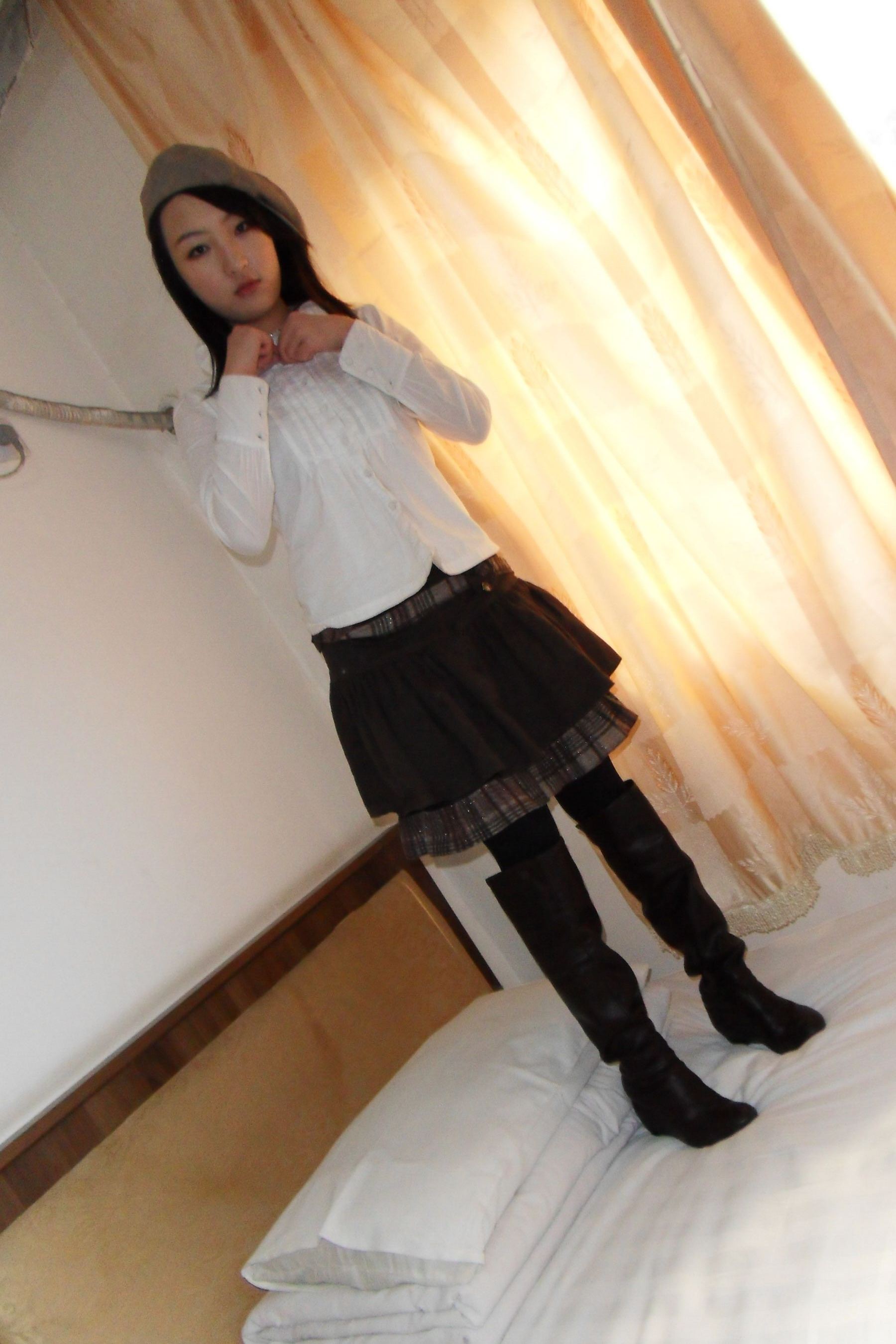 国模雯真大尺度人体私拍套图 | Page 2