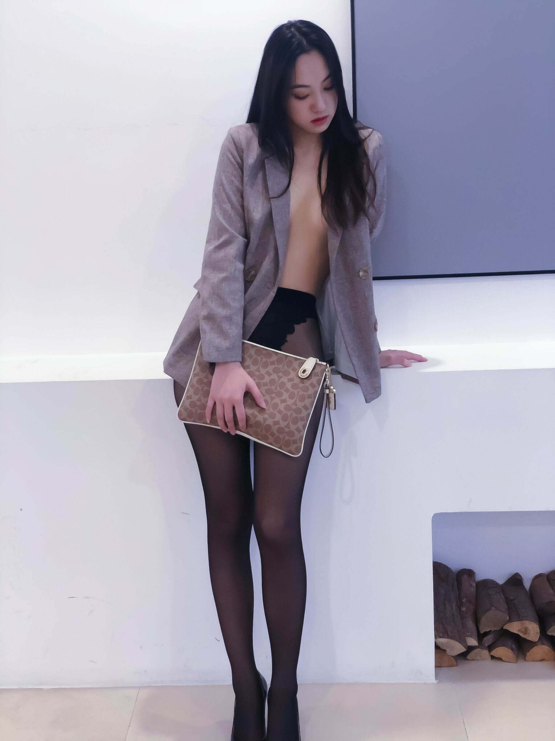 婕哥《小西装》 | Page 4