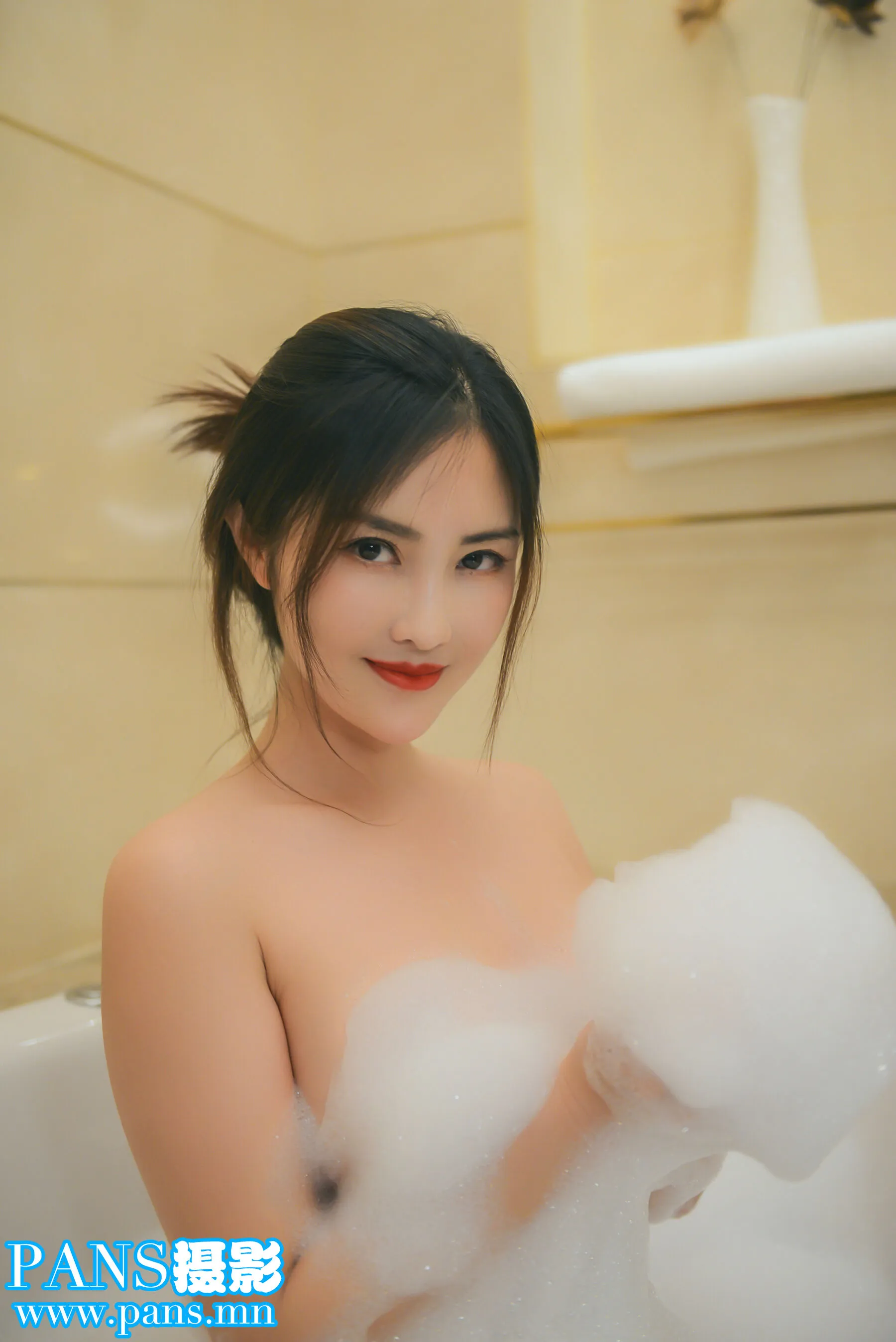 Vol. 297 佳琪 | Page 3
