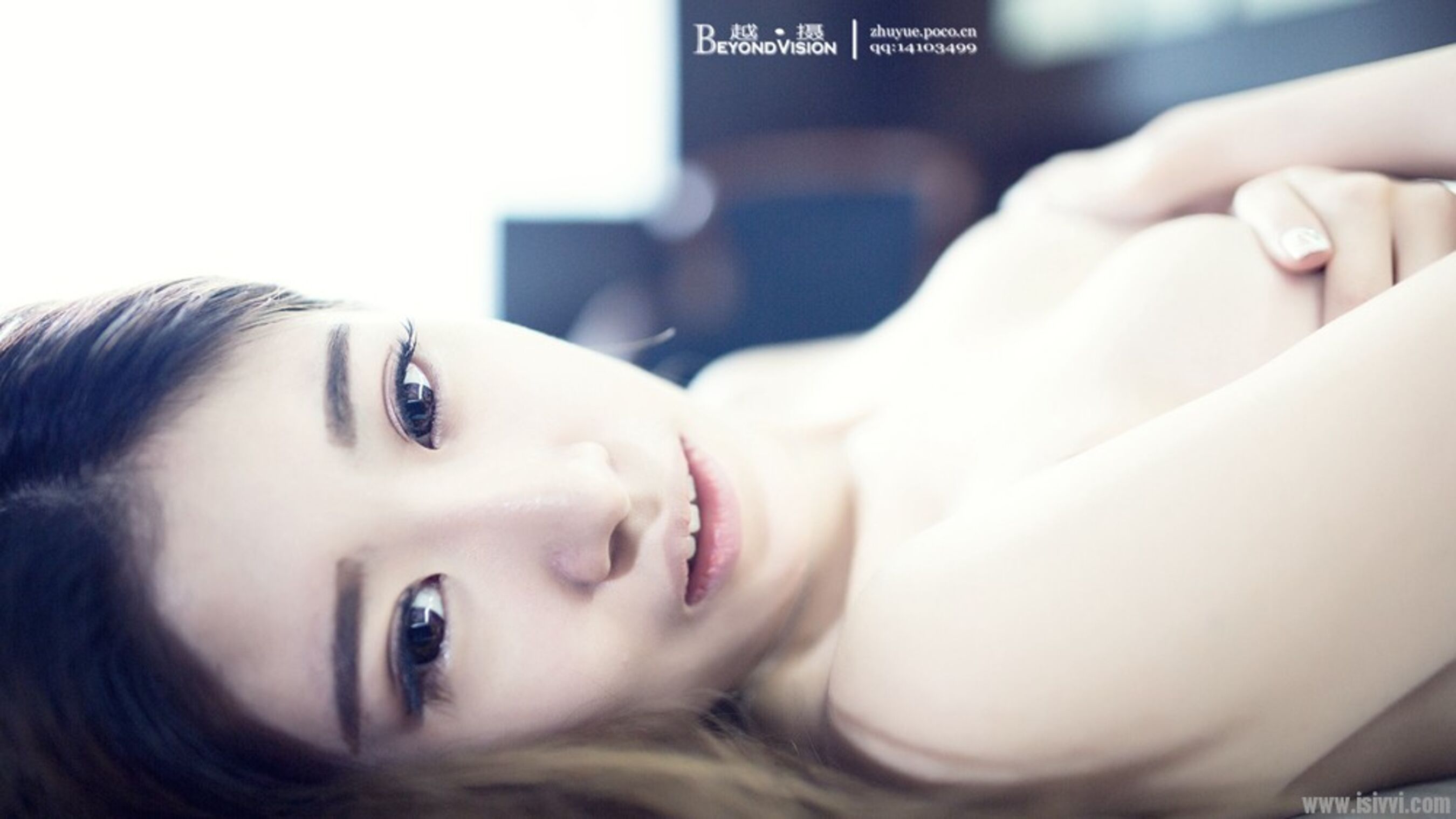 国模林桐桐人体私拍套图 | Page 3