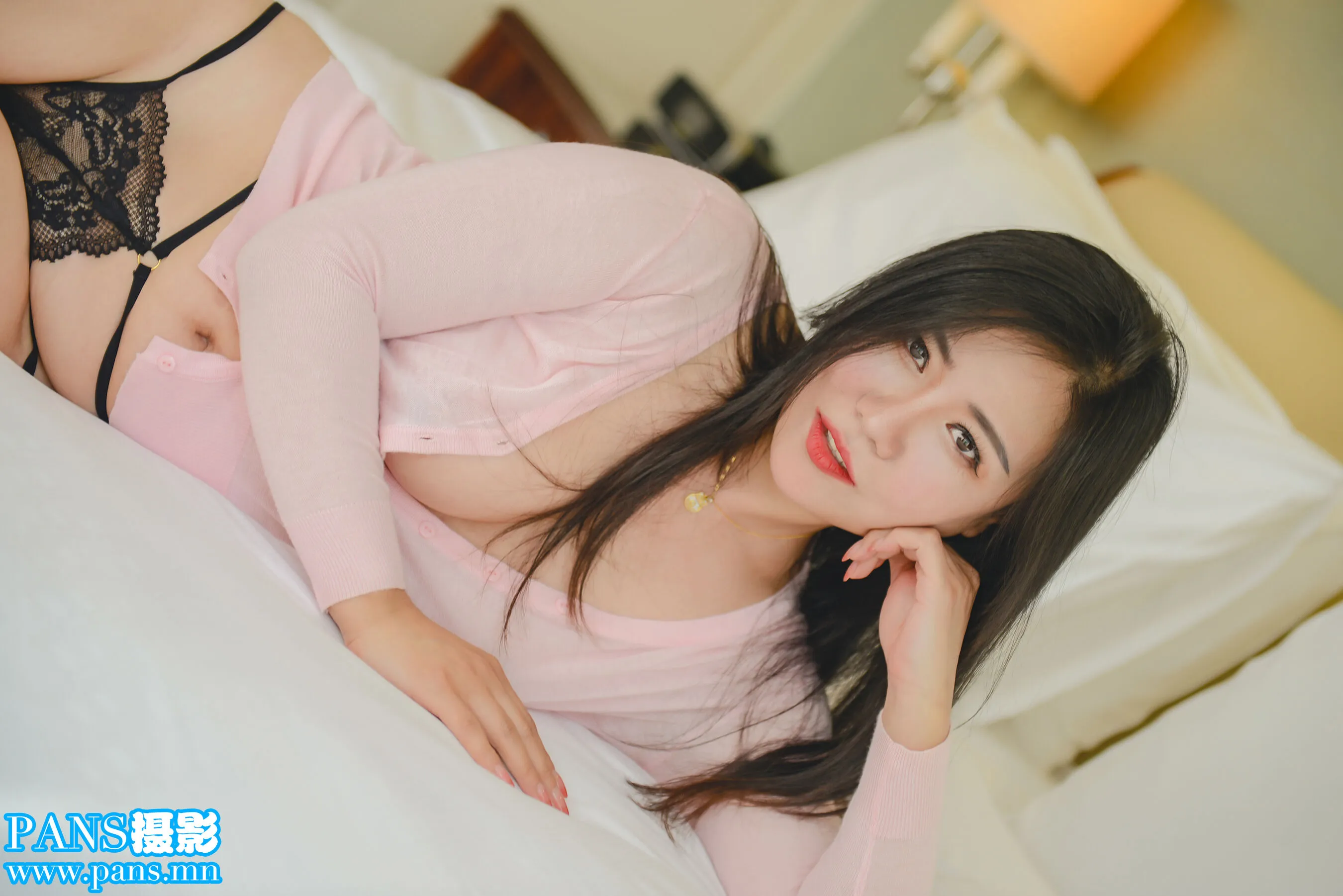 Vol. 373 熙媛 | Page 2