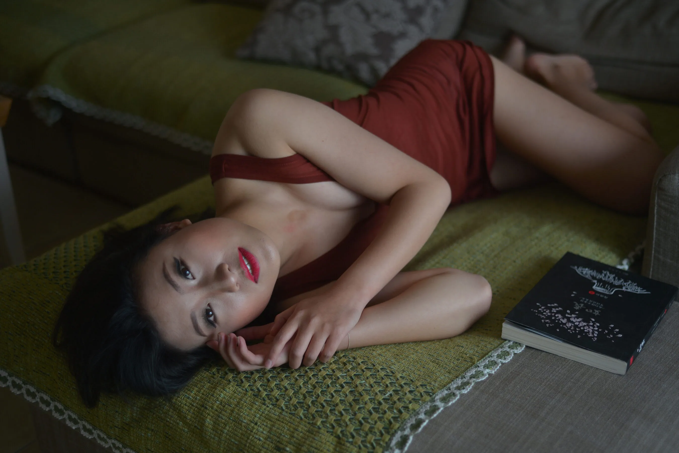 国模子心人体私拍套图