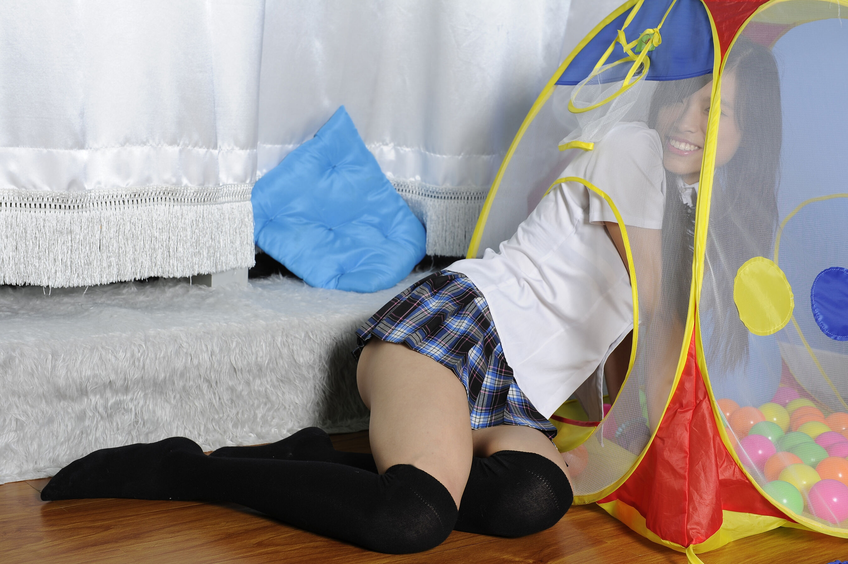 港模 Kiu 大尺度人体私拍套图 | Page 3