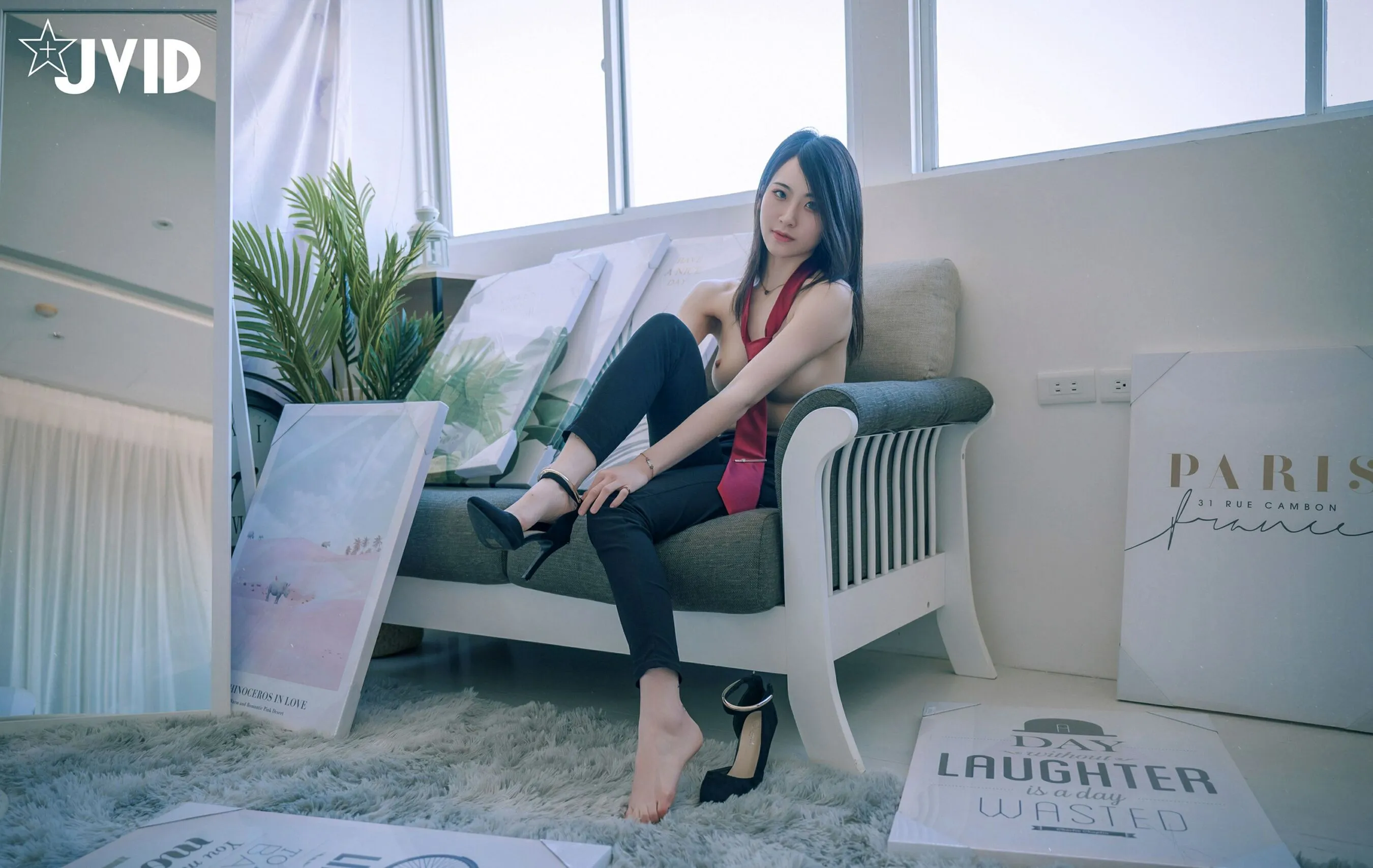 阿黎《实习生全裸上班日记》 | Page 2