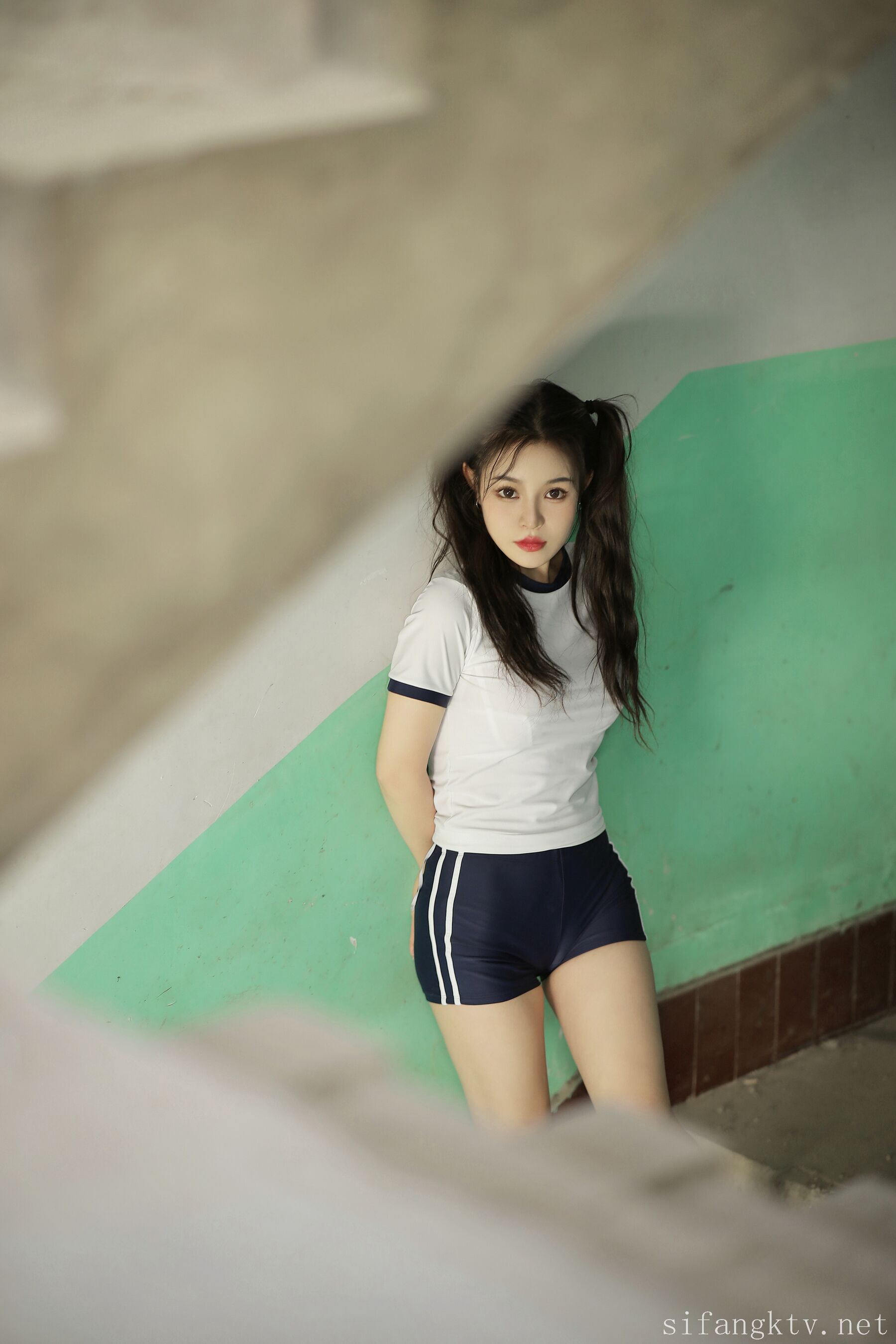 桃暖酱《废墟》 | Page 2