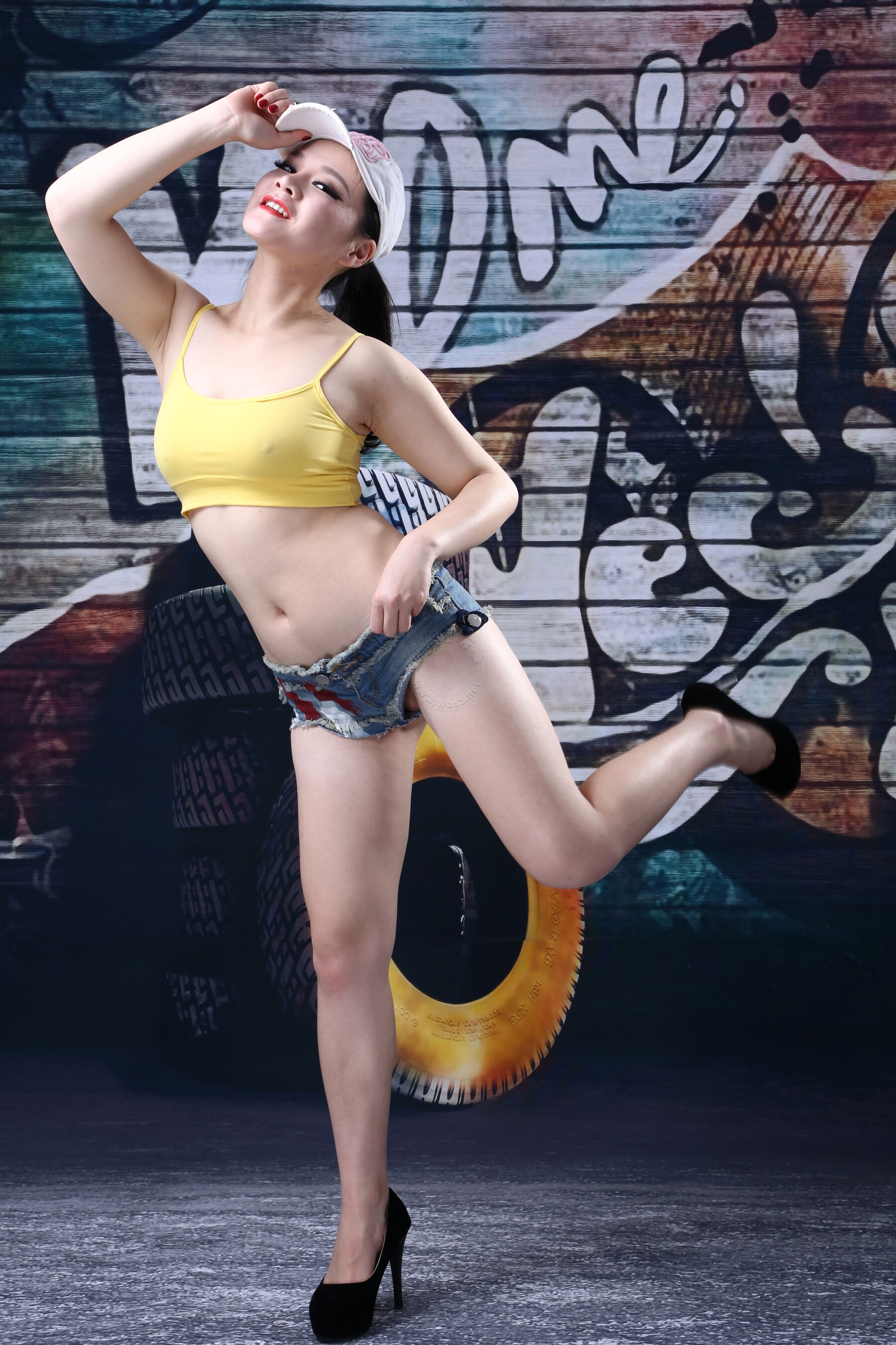 国模日月阿珺性感写真套图 | Page 4