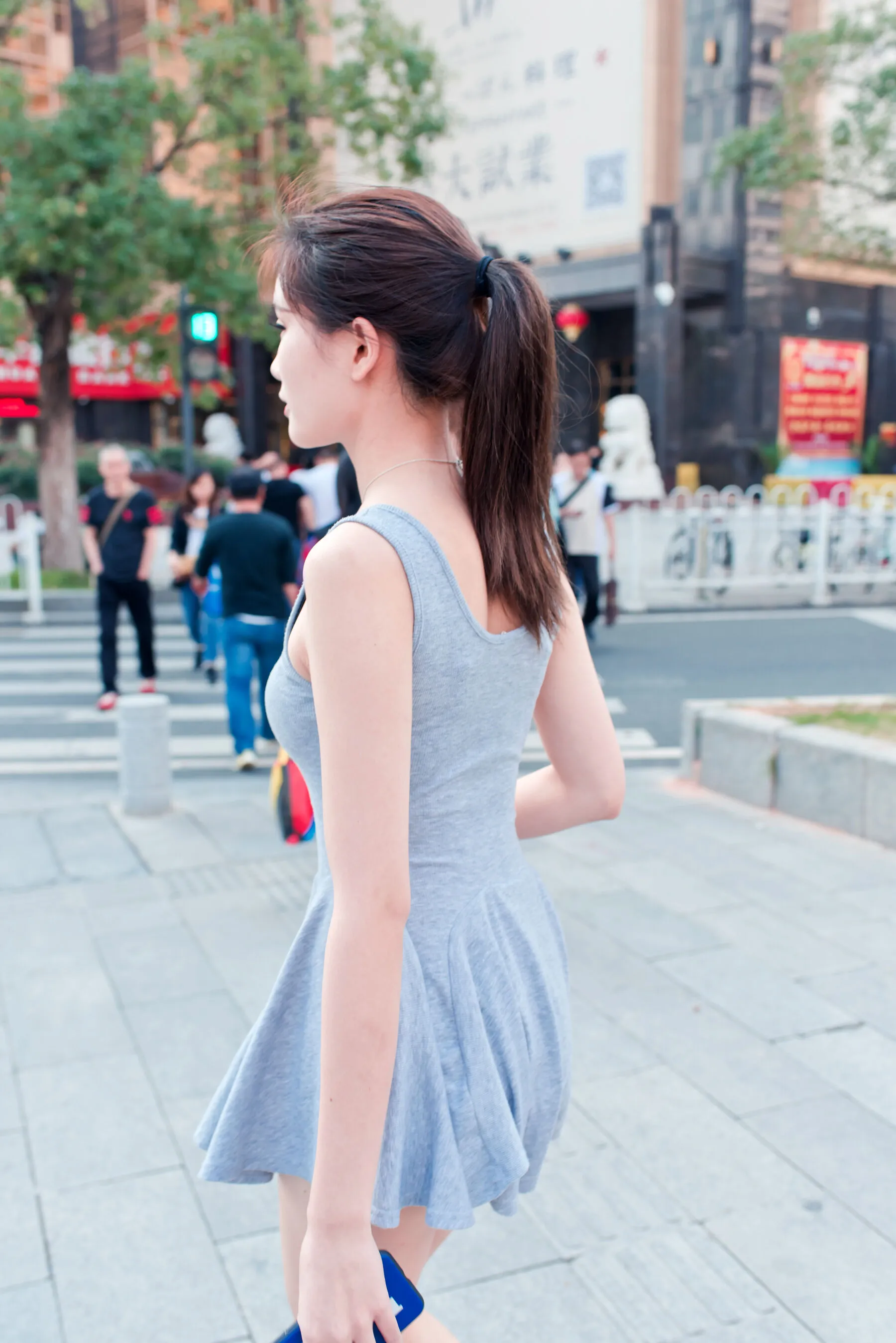 魔镜 极品美腿肉丝女孩遭遇的故事 | Page 2