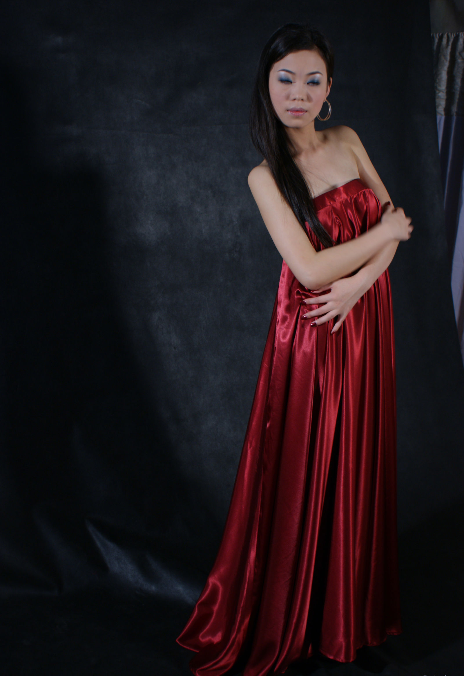 国模迪薇大尺度人体私拍套图