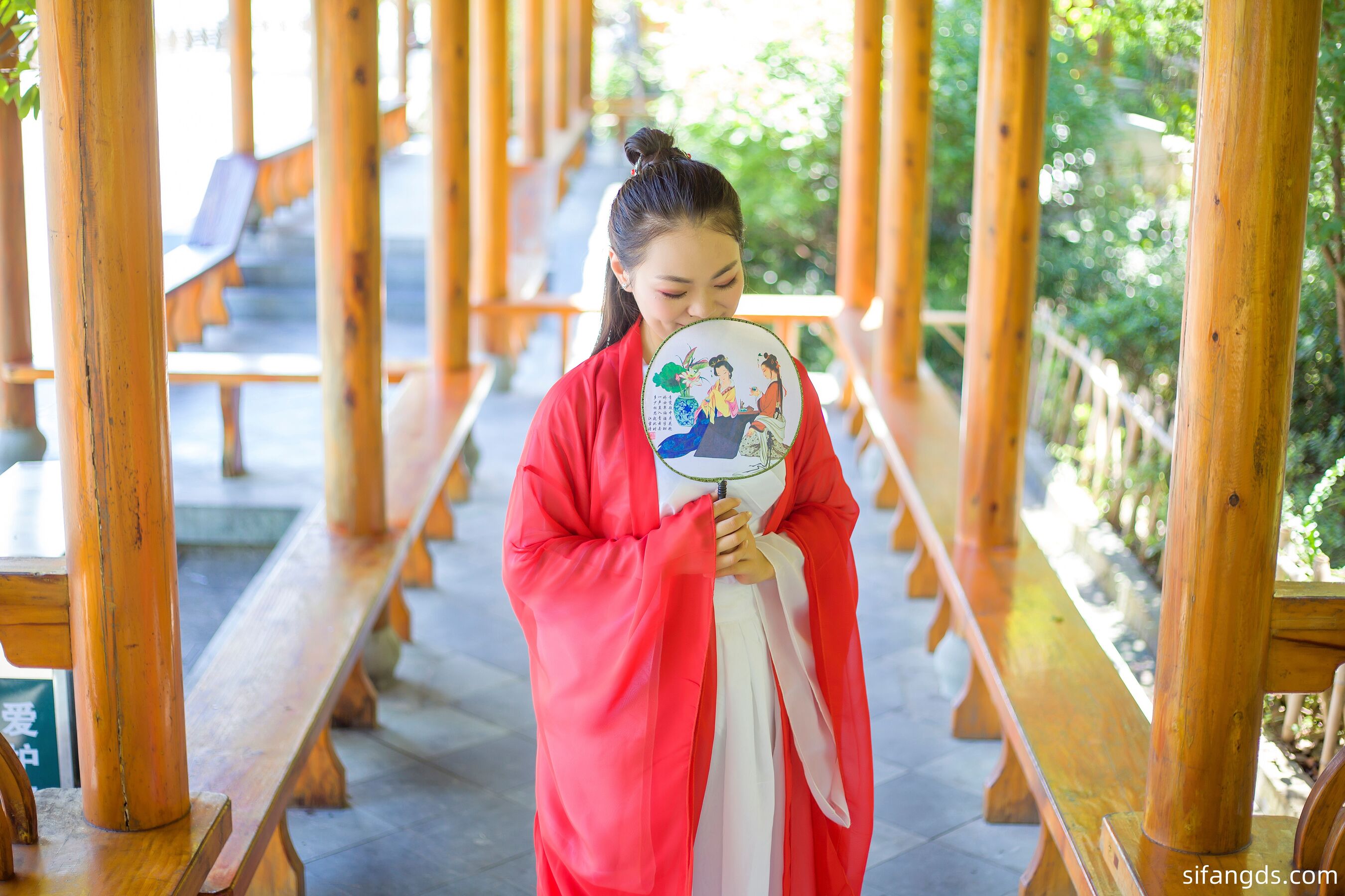 摄影师流出素人私房照：闺蜜组团丽江旅游 | Page 5