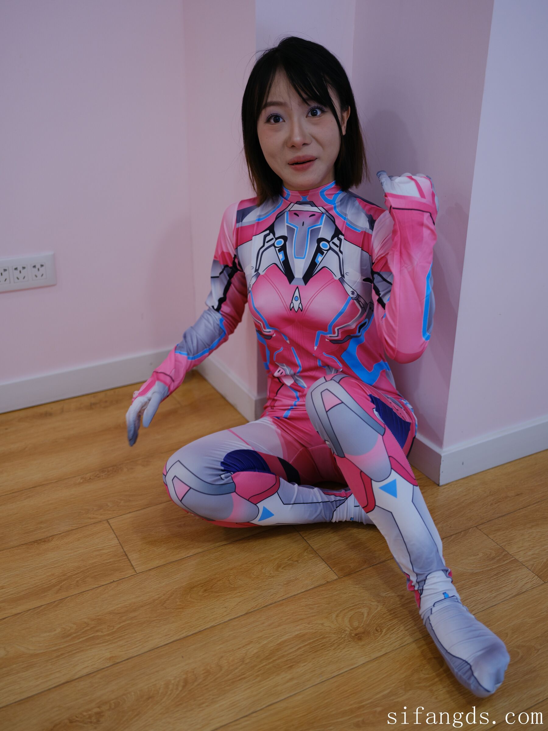 国模夏云大尺度人体私拍套图 | Page 2