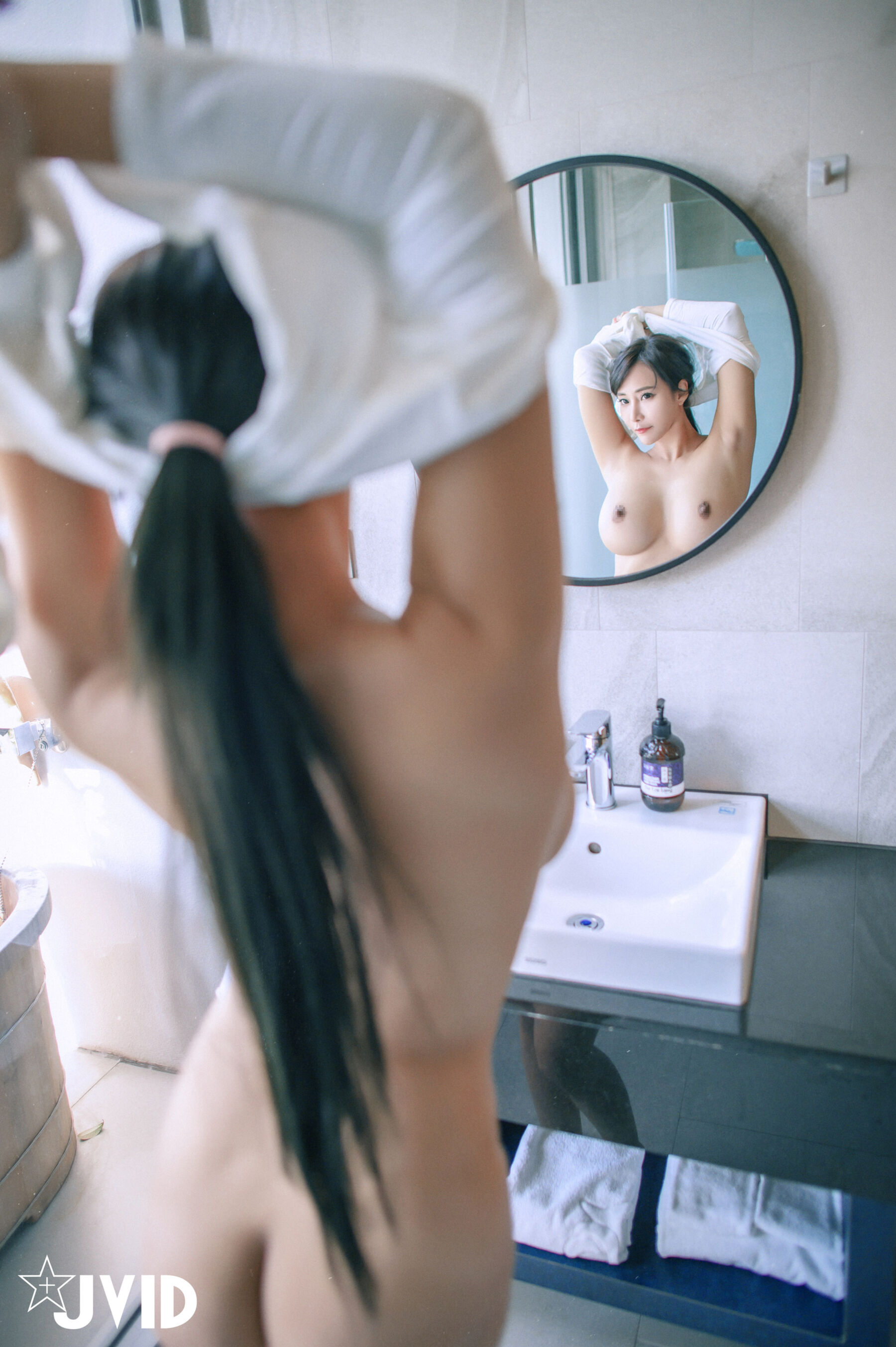 乐乐《超完美全裸的巨乳曲线》 | Page 4