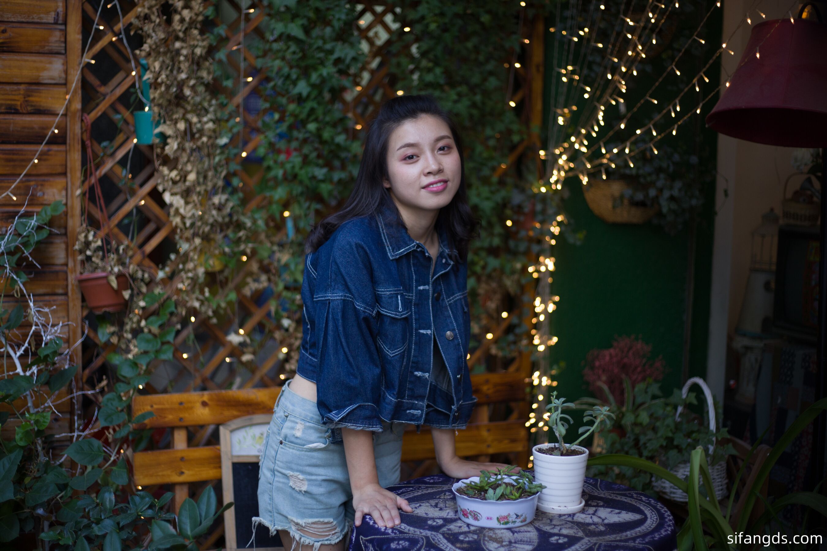 摄影师流出素人私房照：闺蜜组团丽江旅游