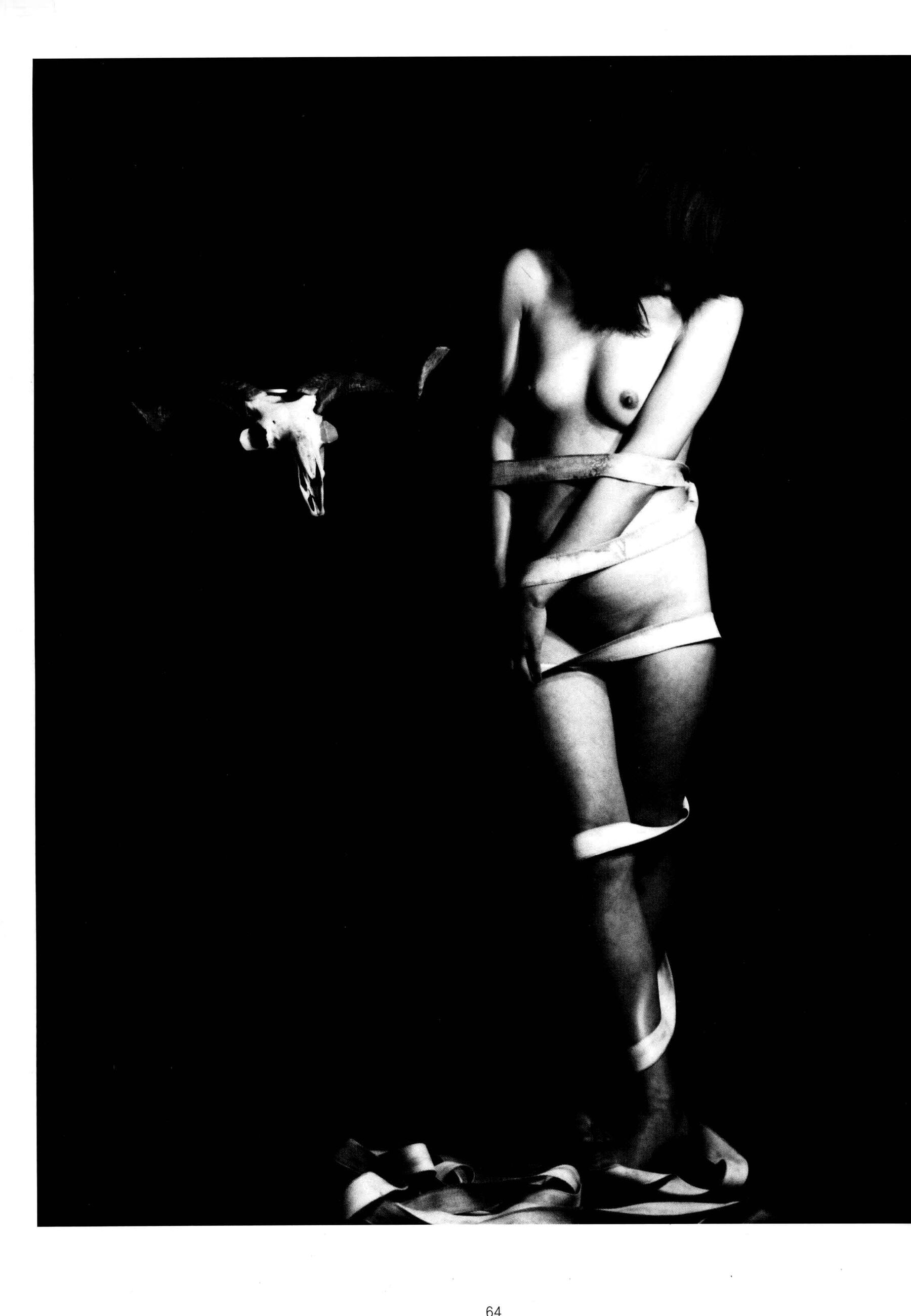 洁白如雪 黑白人体摄影艺术