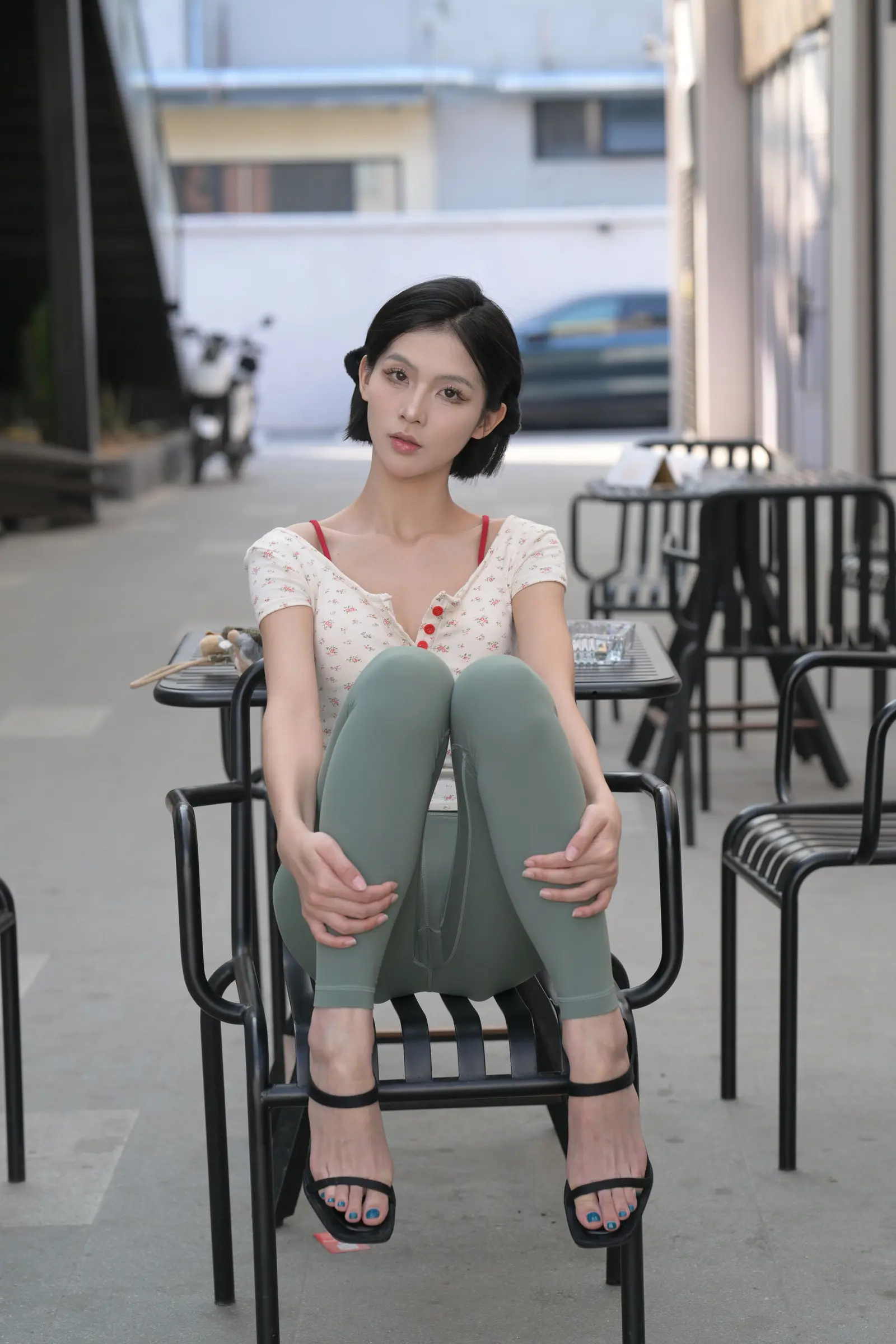 柚子酱-第一季（魔镜街拍：不吃鸡蛋）