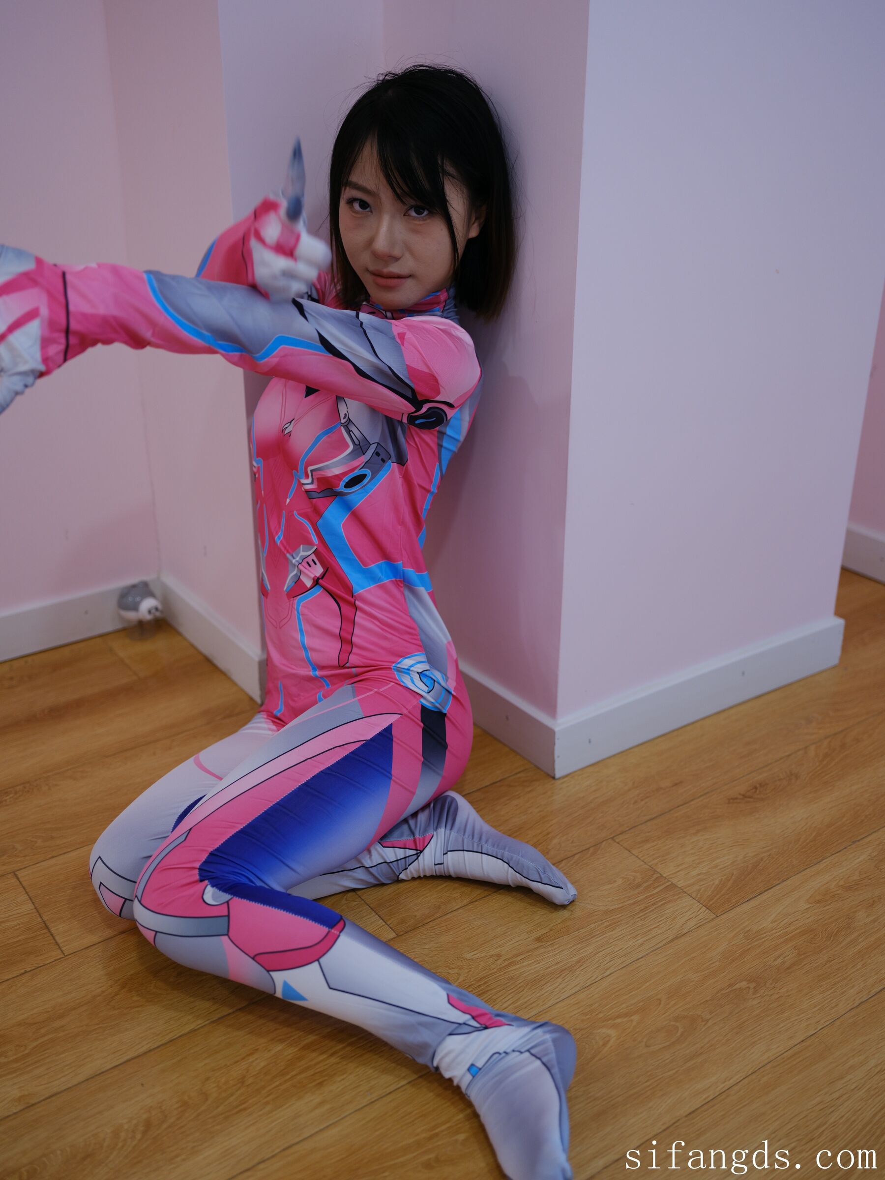 国模夏云大尺度人体私拍套图 | Page 3