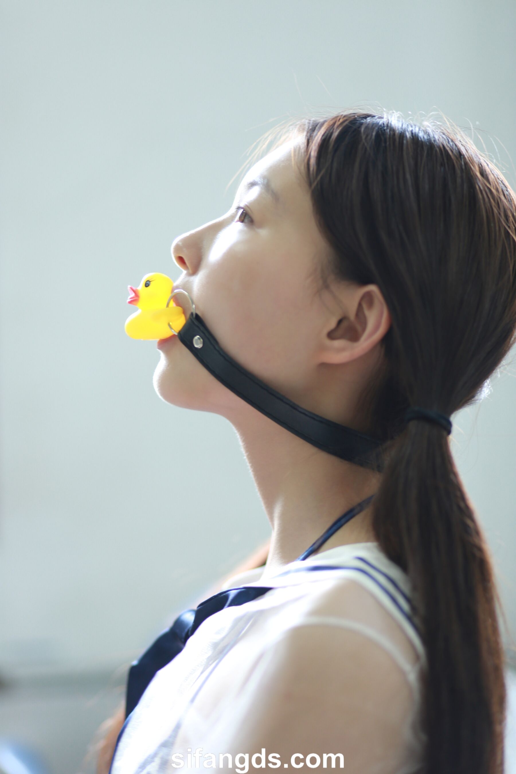 国模小可爱人体私拍套图