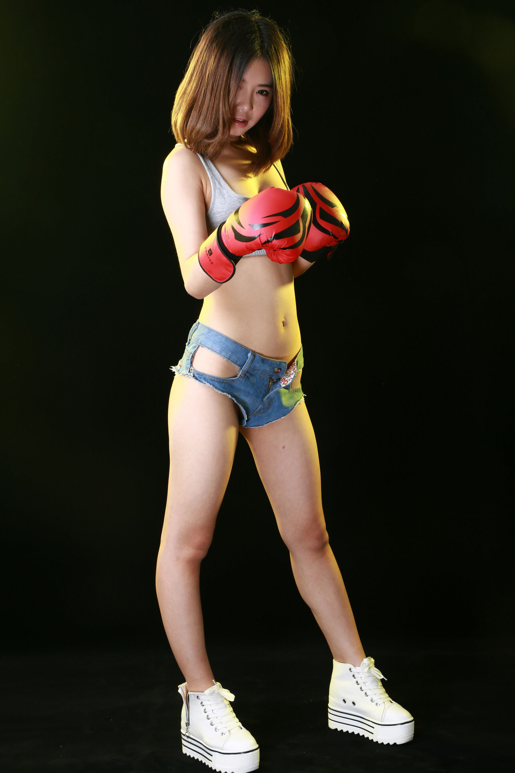 国模阿丹大尺度人体私拍套图 | Page 3