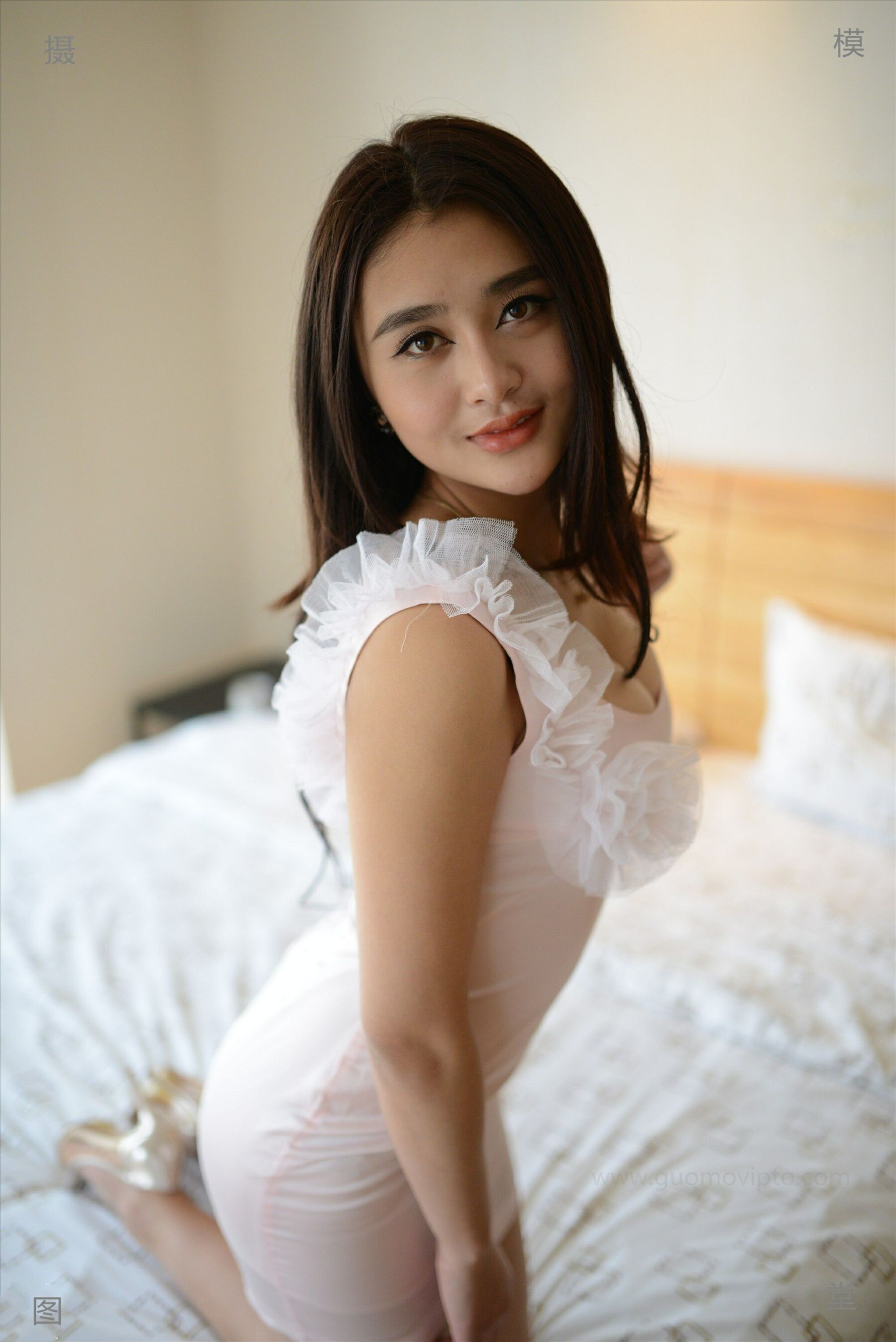 闺蜜寒冰大尺度人体私拍套图 | Page 2