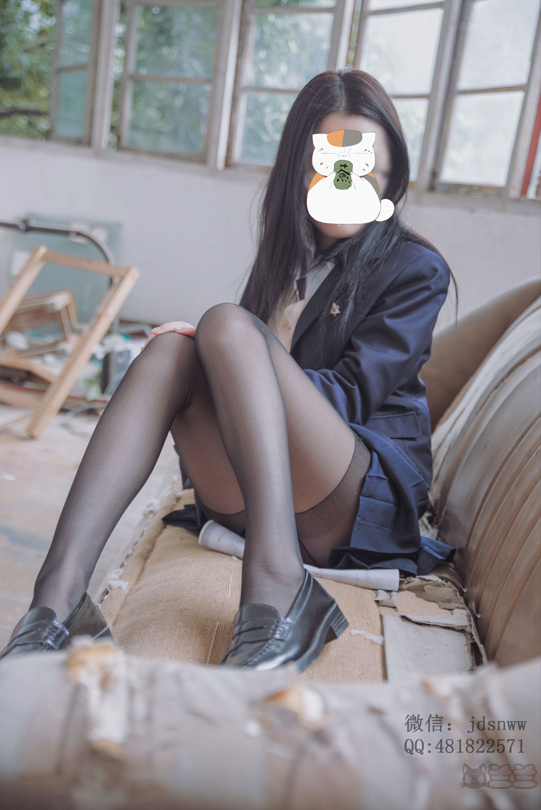 萌兰酱《废弃学校露出》 | Page 3