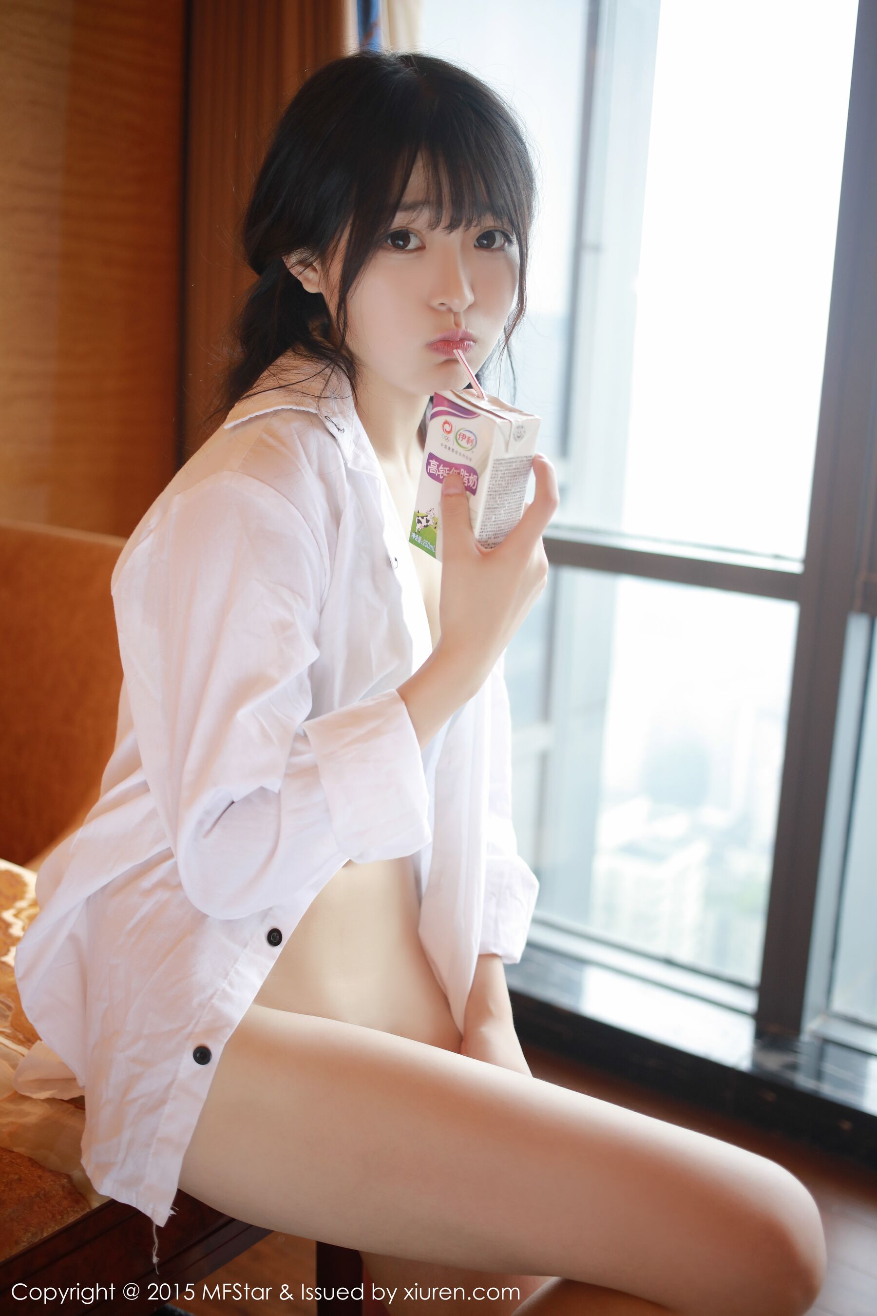 Vol. 0025 伊小七MoMo | Page 5