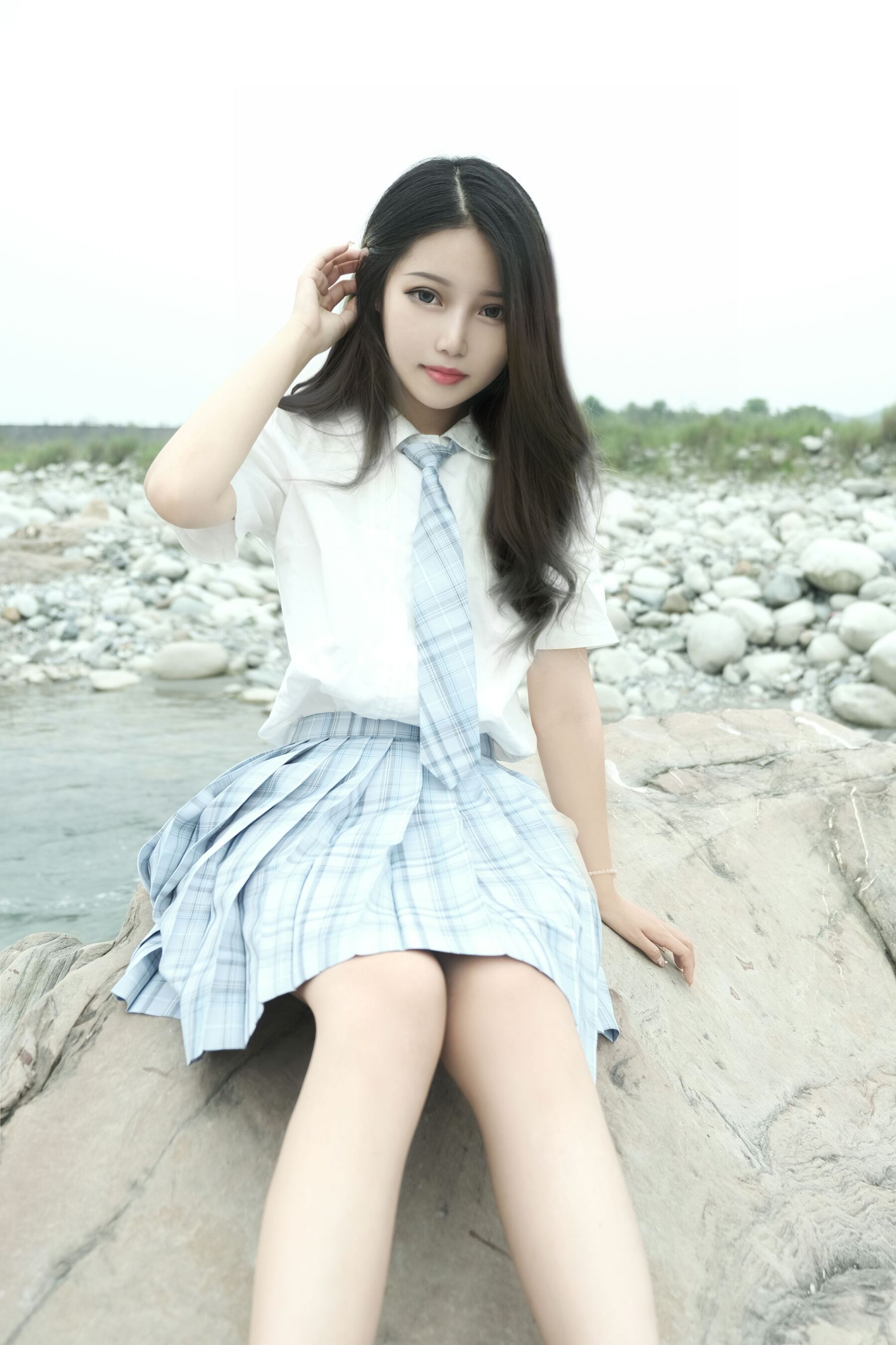 eloise软软《河边JK》 | Page 2