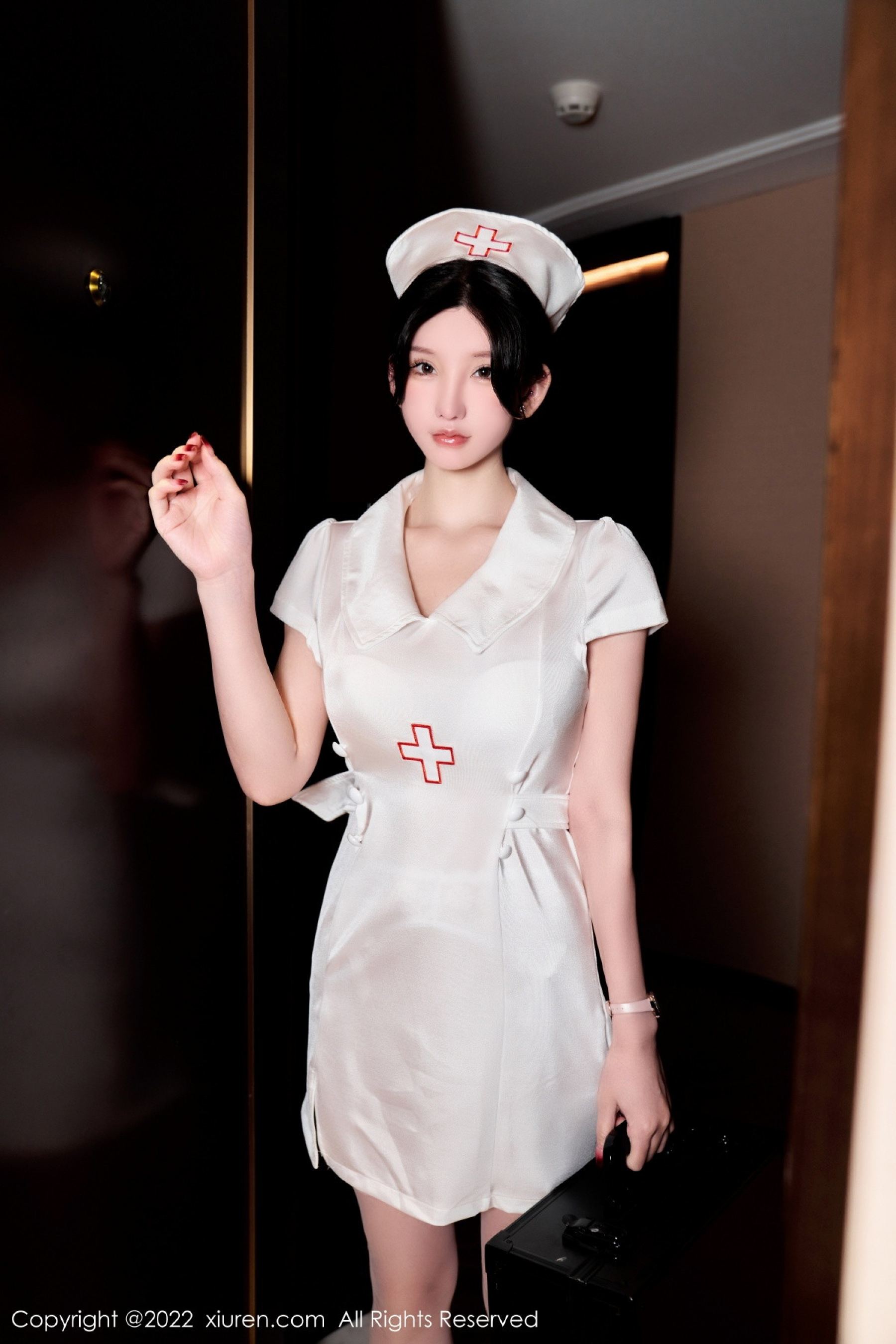Vol. 5746 周於希Sally | Page 2