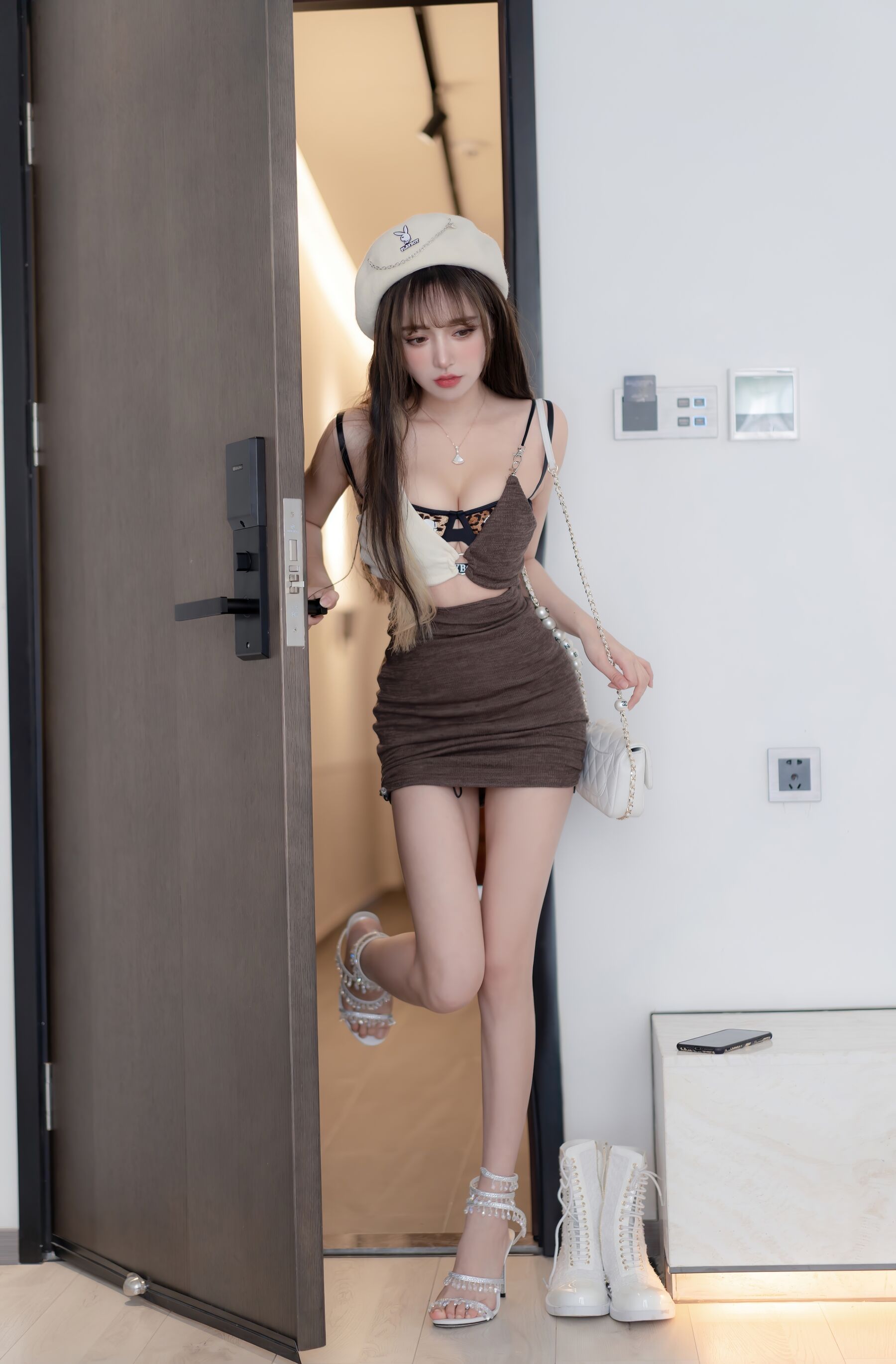 过期米线线喵《年上女友》