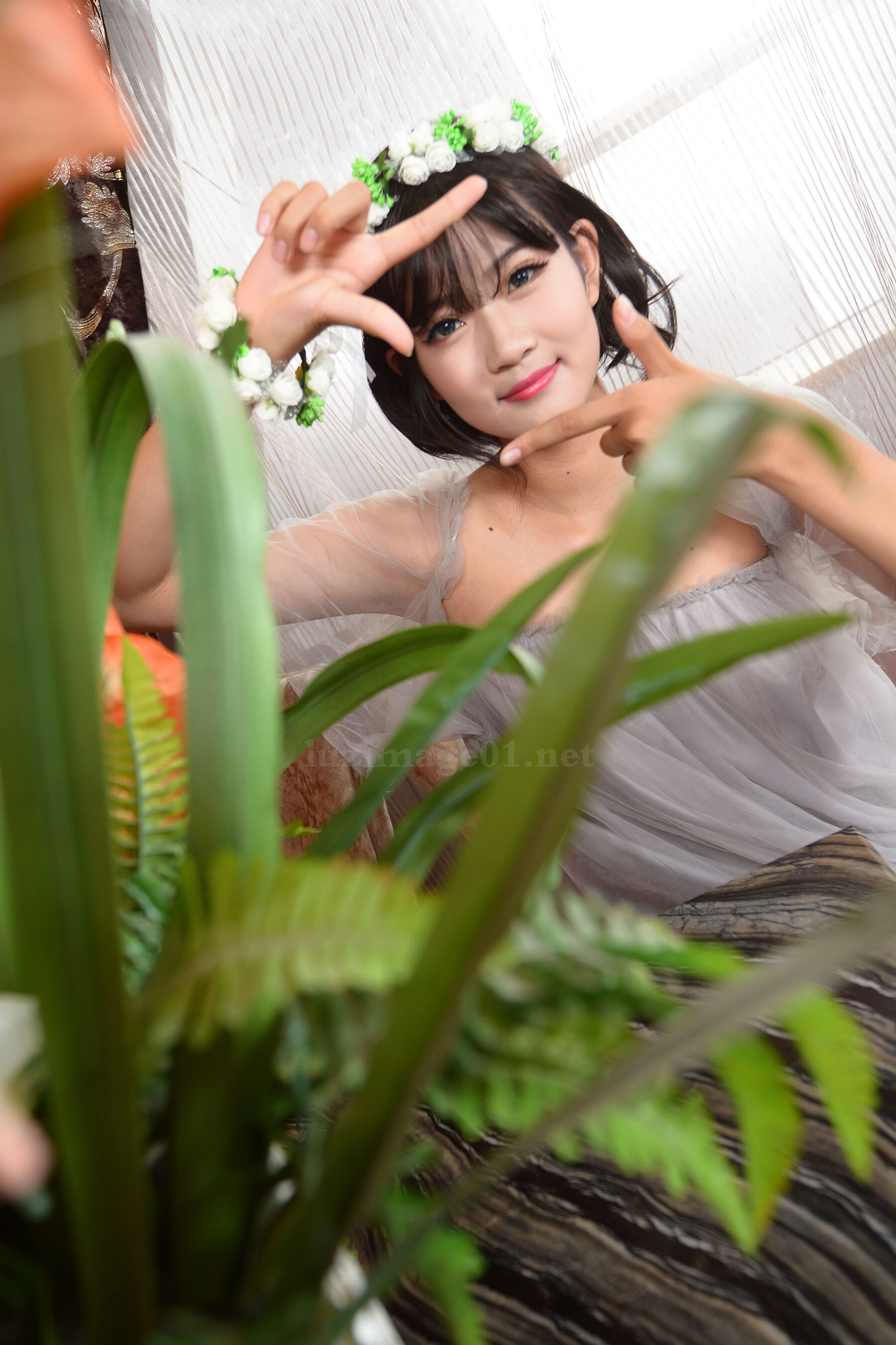 国模小华人体私拍套图 | Page 2